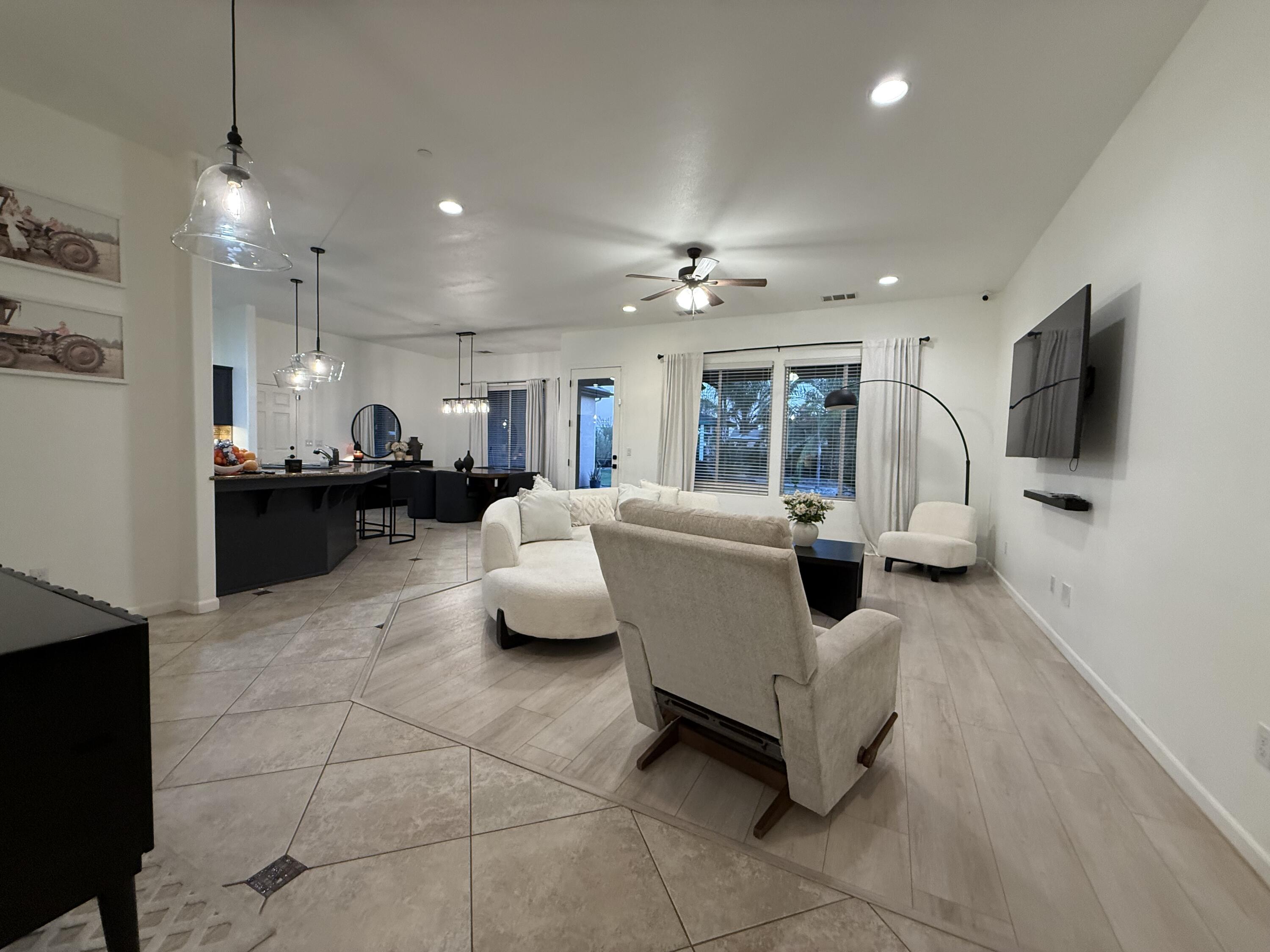 12165 Avenue 322 St, Visalia, CA 93291