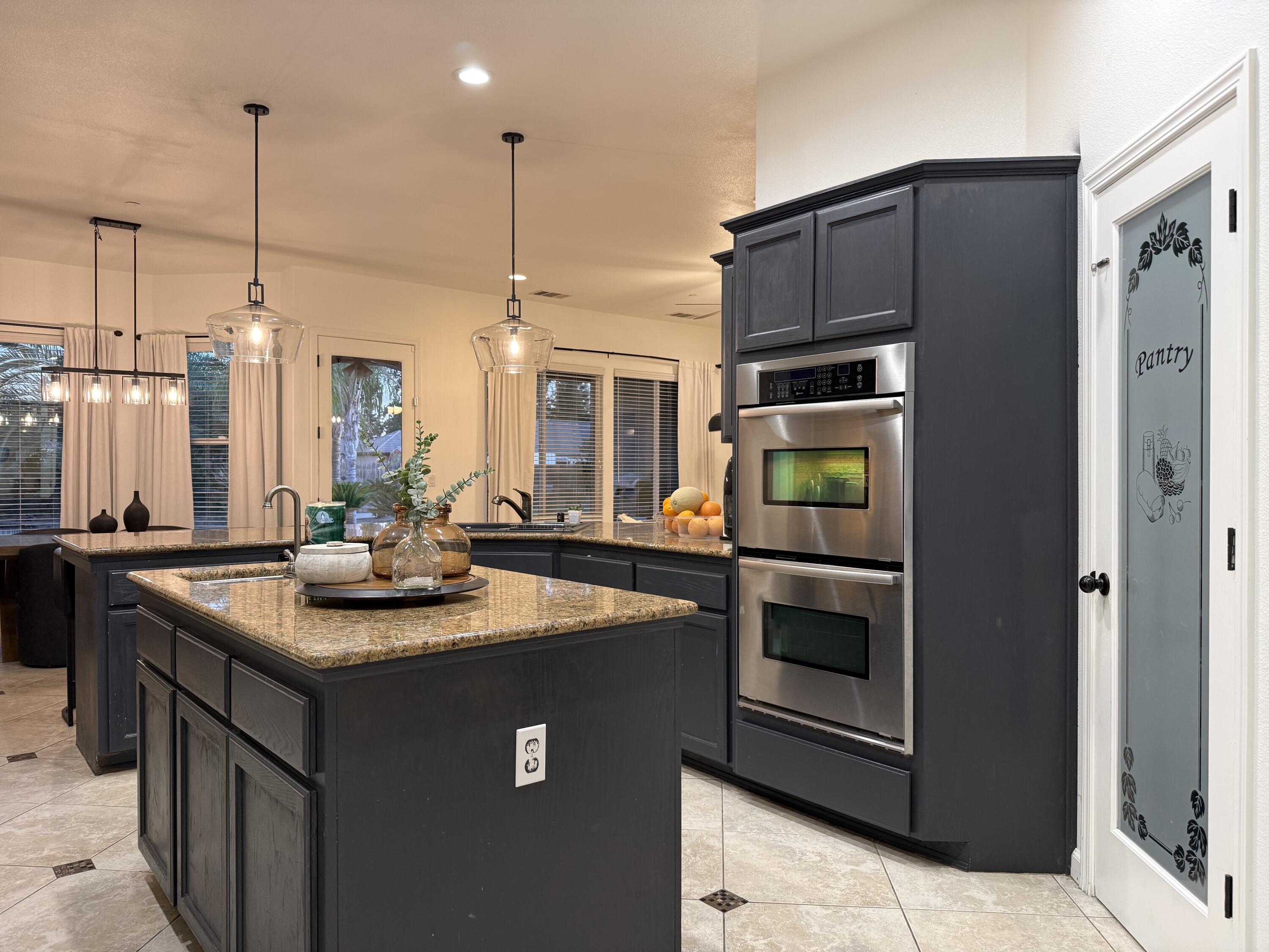 12165 Avenue 322 St, Visalia, CA 93291