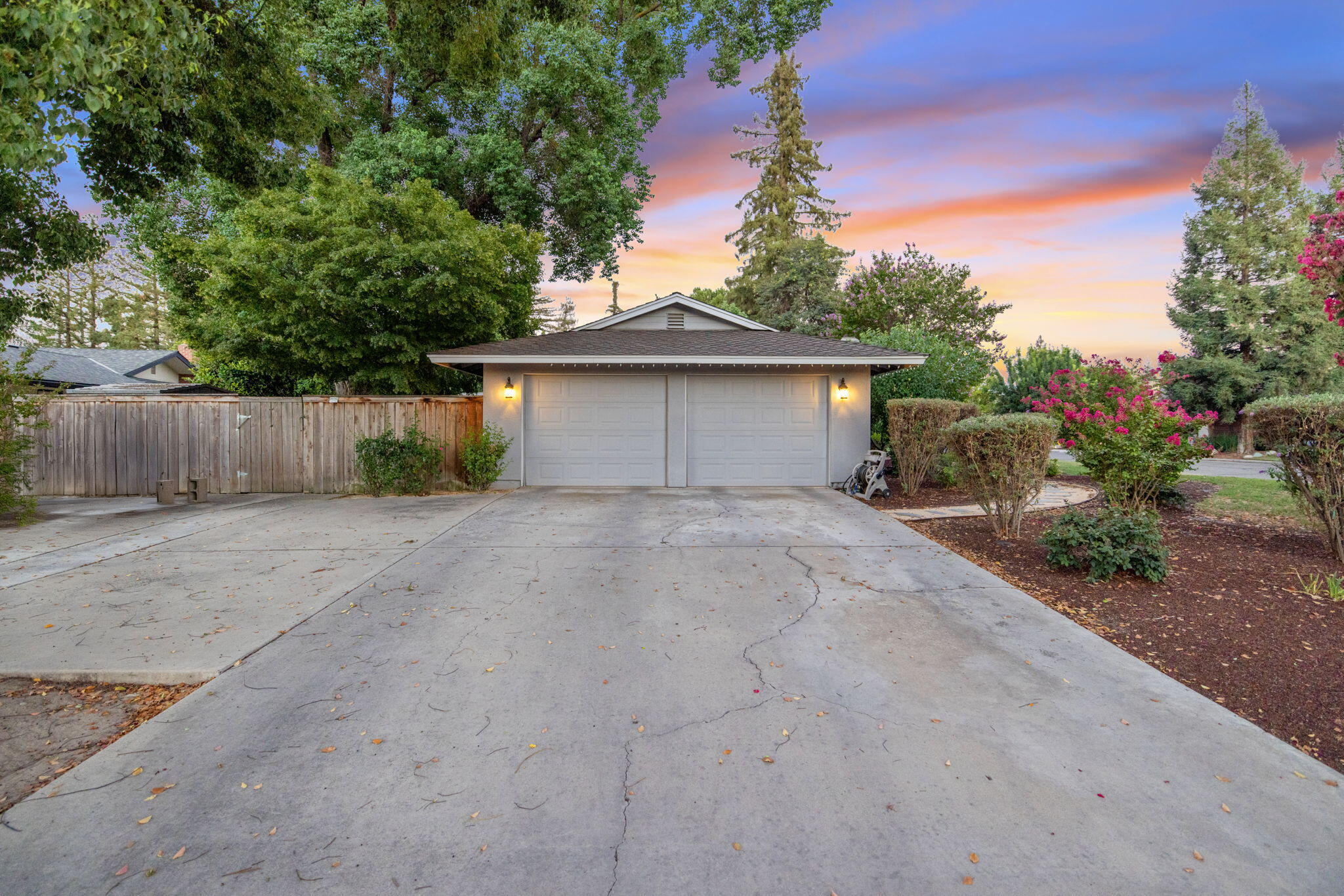 3106 W Hyde Ave, Visalia, CA 93291