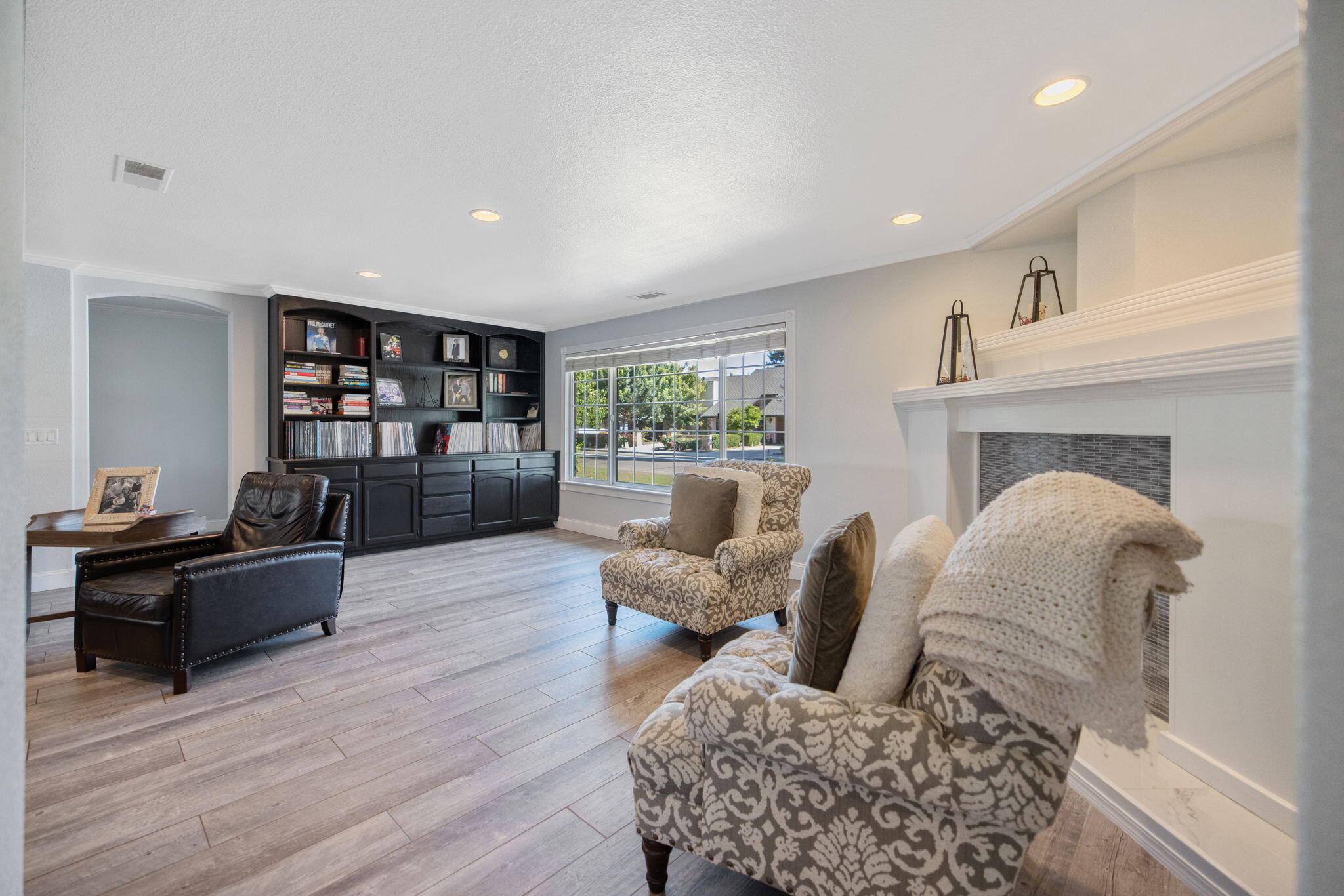 3106 W Hyde Ave, Visalia, CA 93291