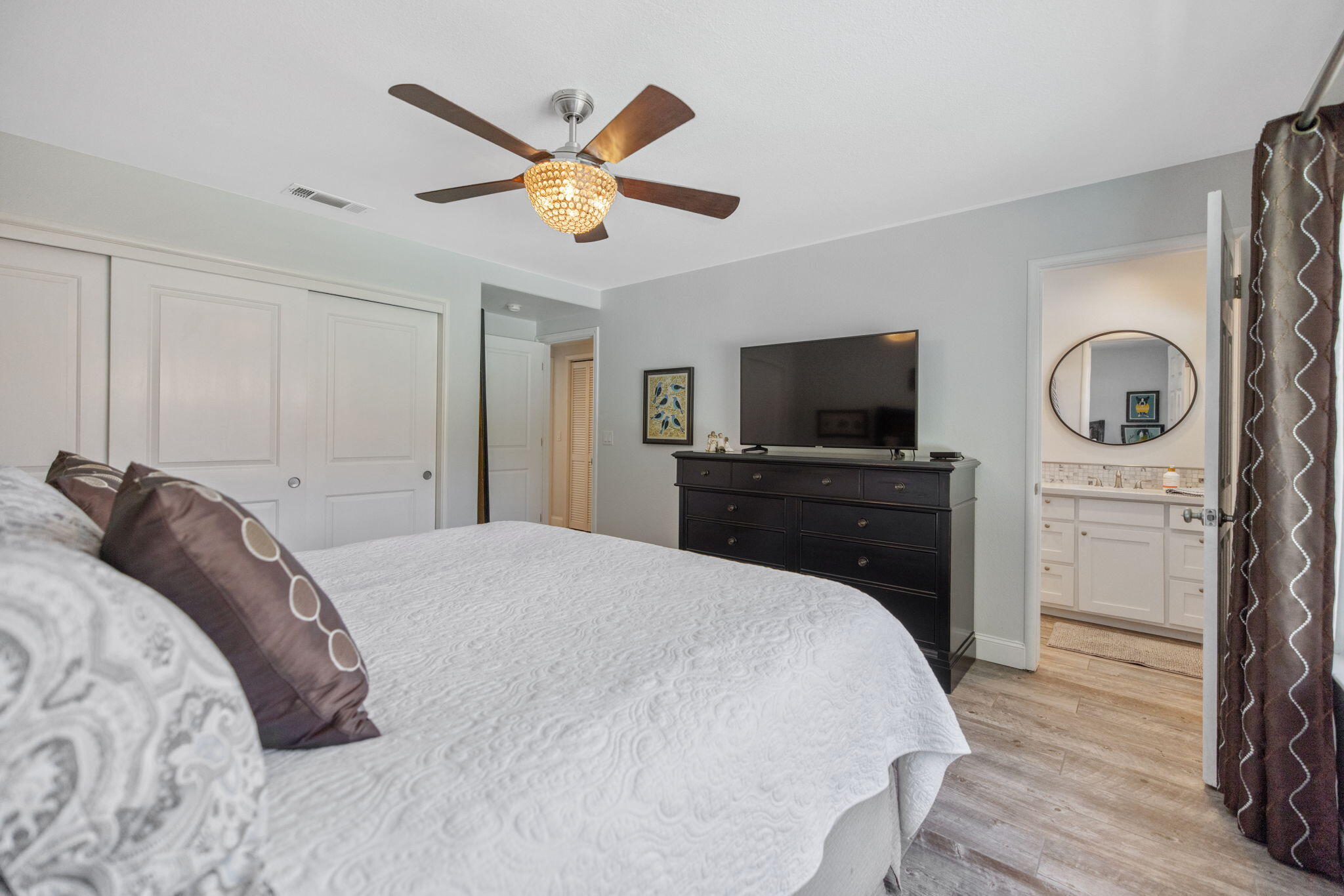 3106 W Hyde Ave, Visalia, CA 93291