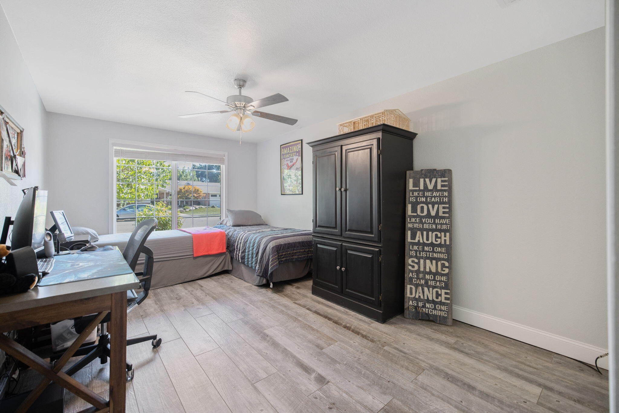 3106 W Hyde Ave, Visalia, CA 93291