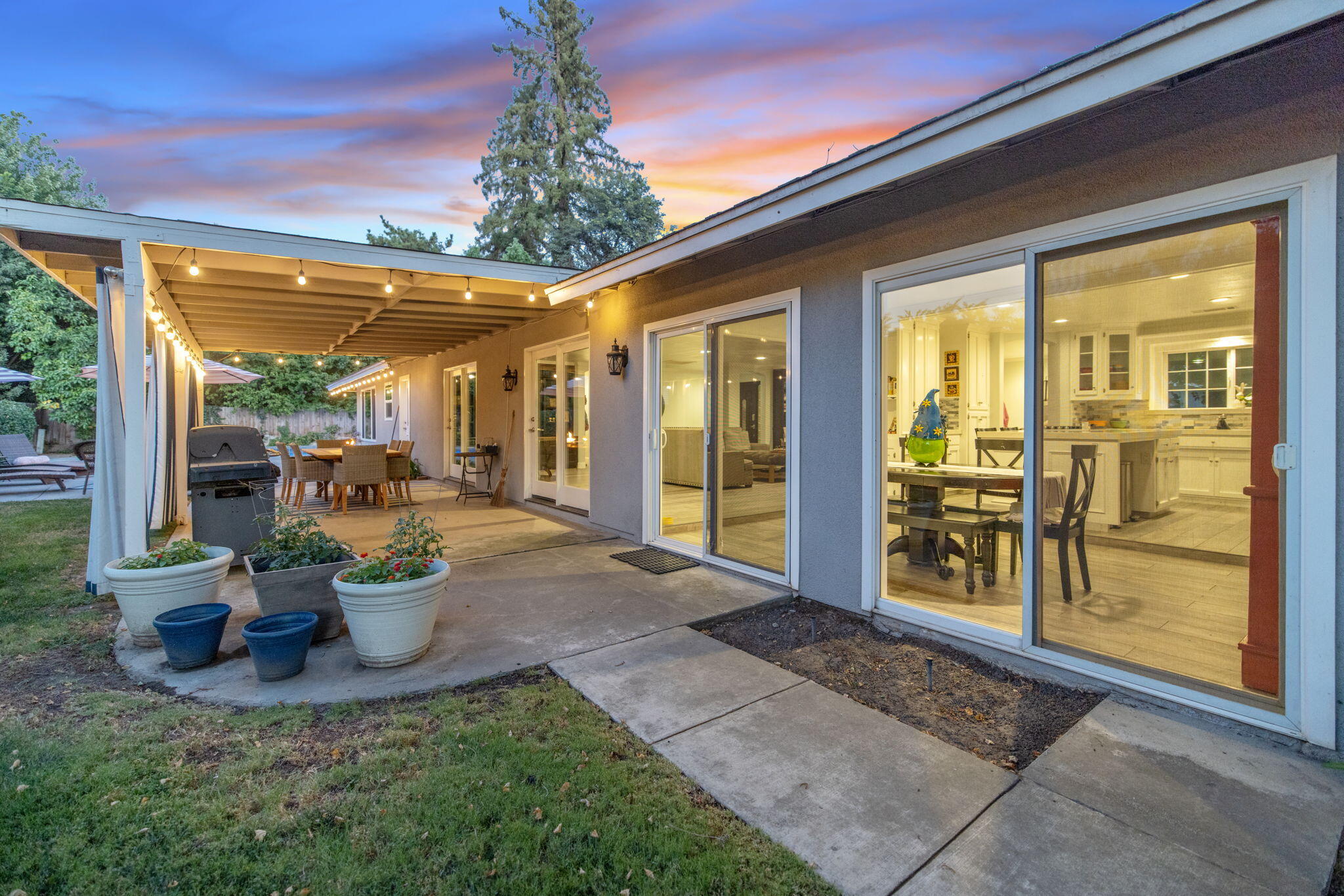 3106 W Hyde Ave, Visalia, CA 93291
