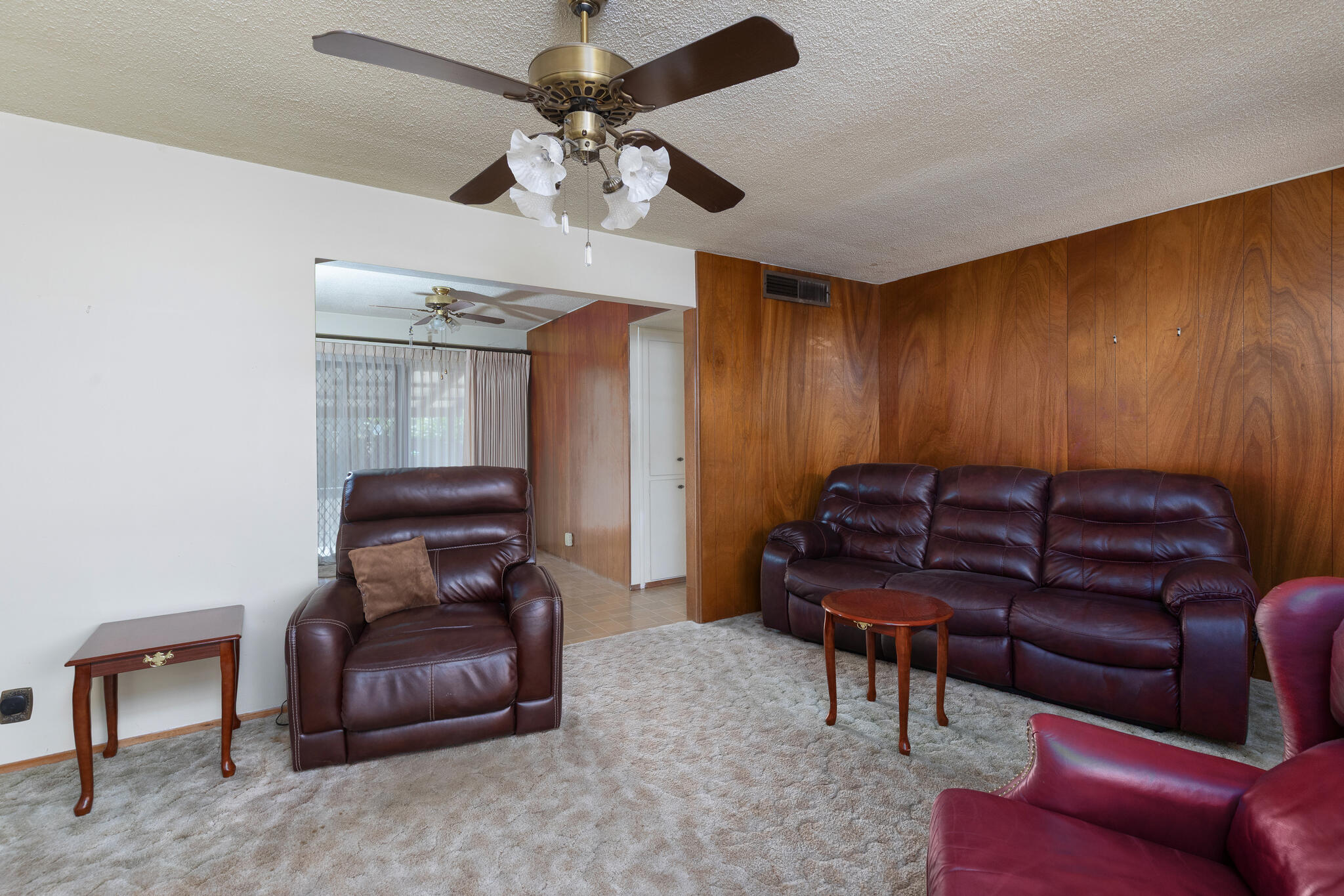 41428 David Rd, Orosi, CA 93647