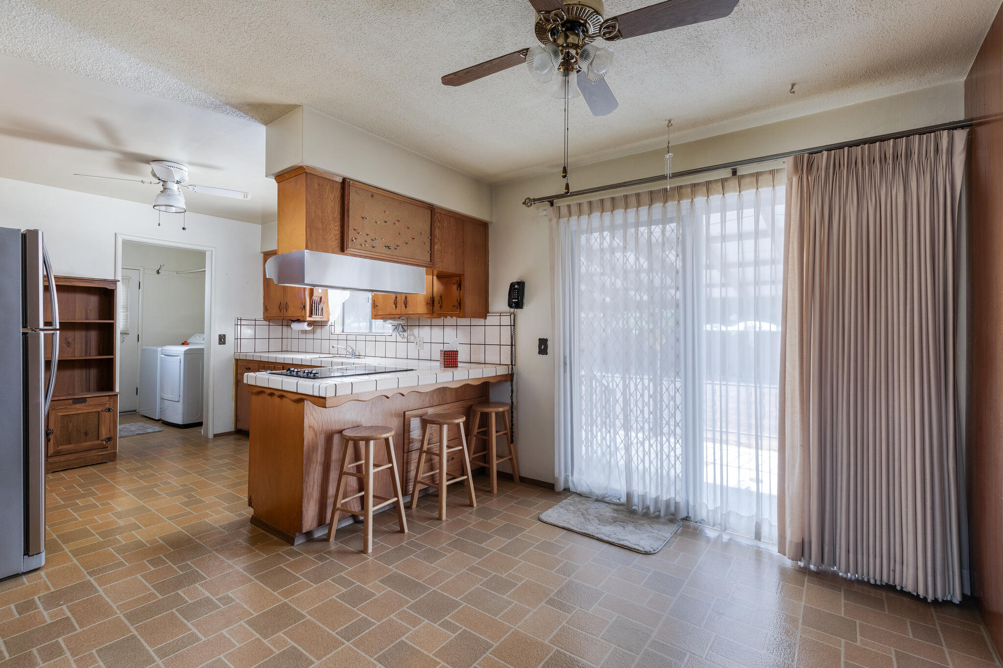 41428 David Rd, Orosi, CA 93647