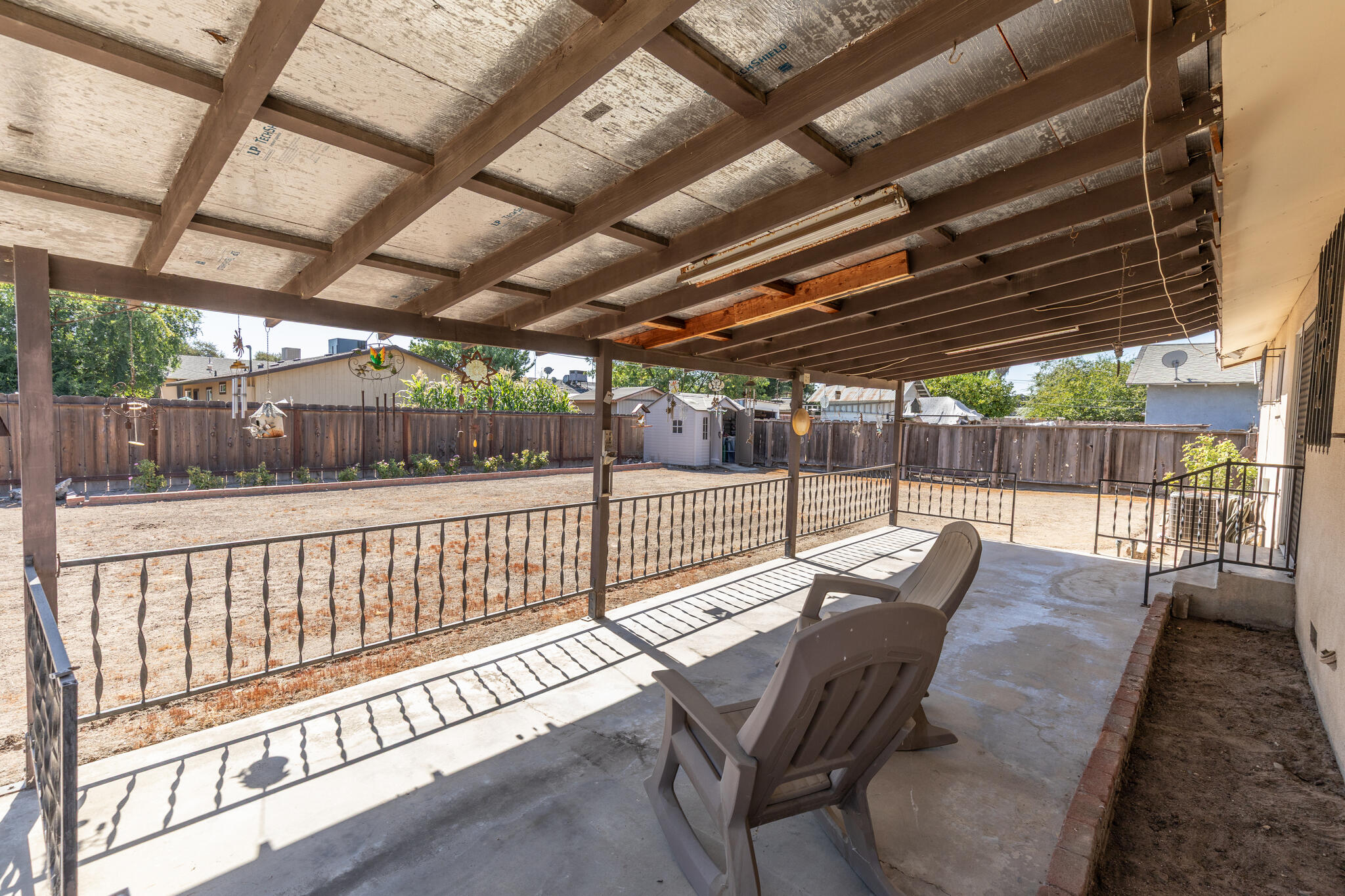 41428 David Rd, Orosi, CA 93647