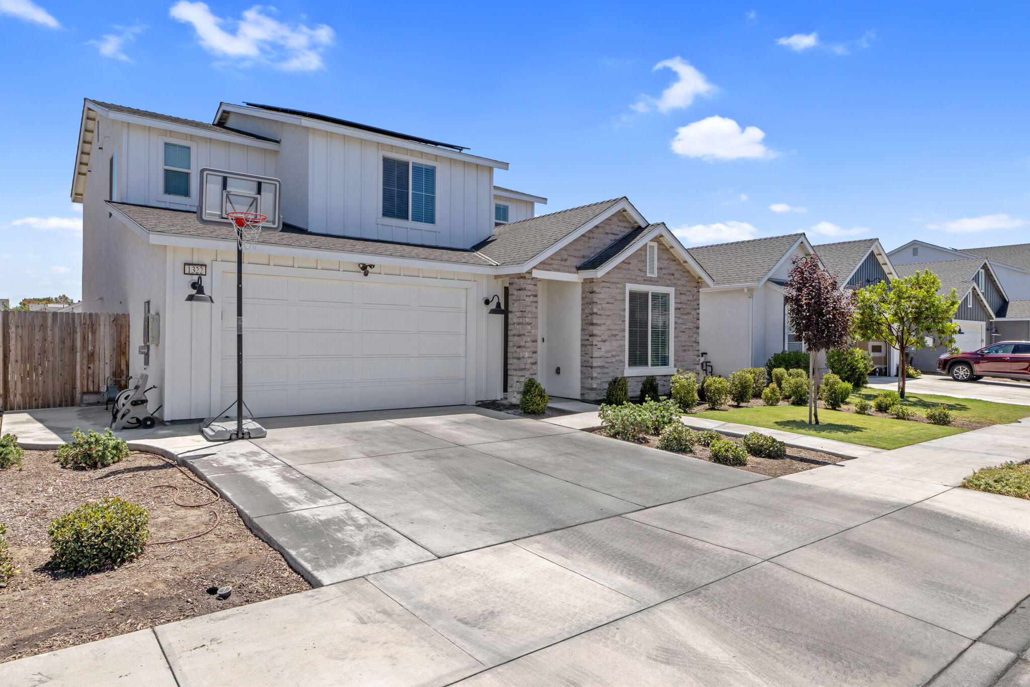 1322 S Palm St, Visalia, CA 93292