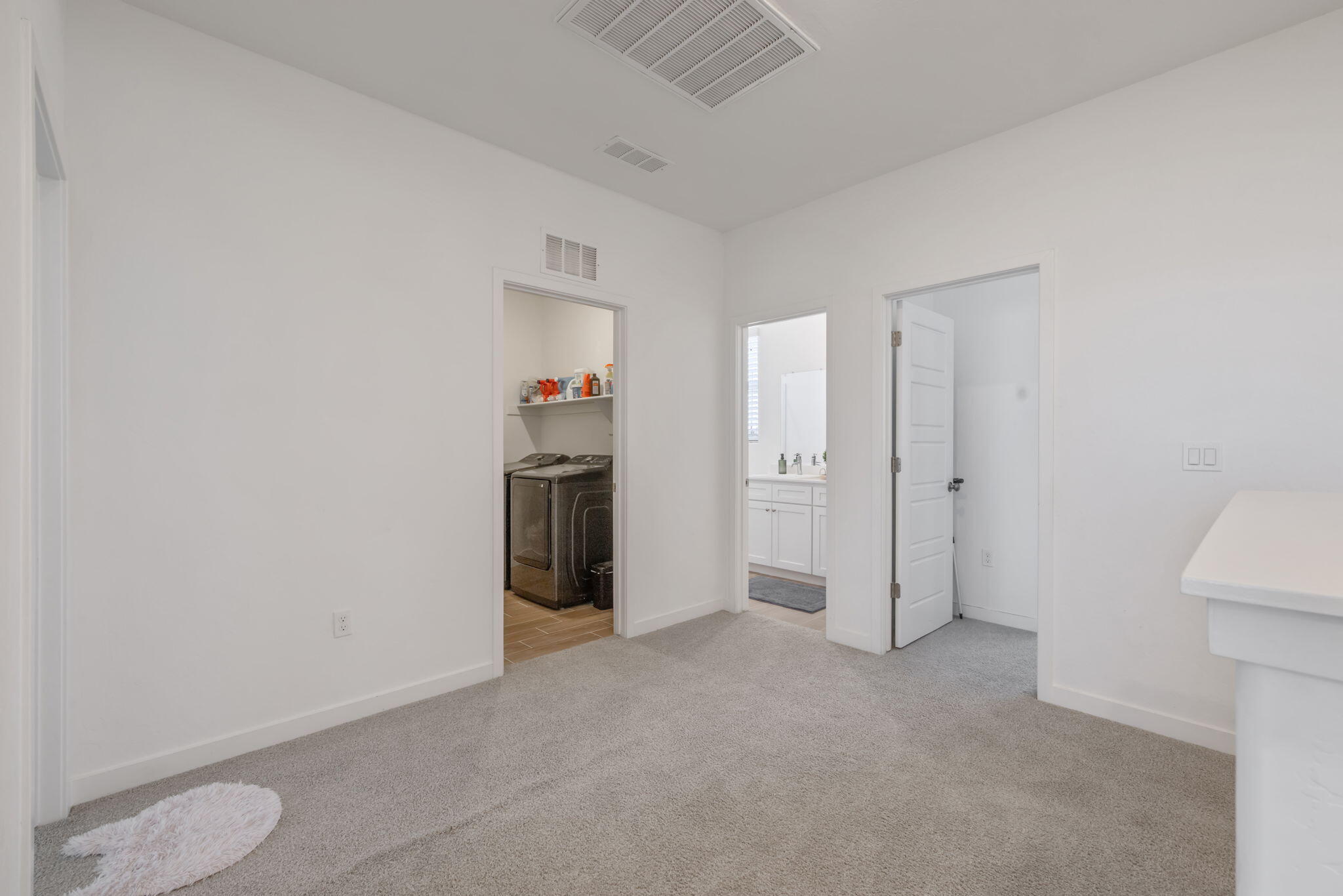 1322 S Palm St, Visalia, CA 93292