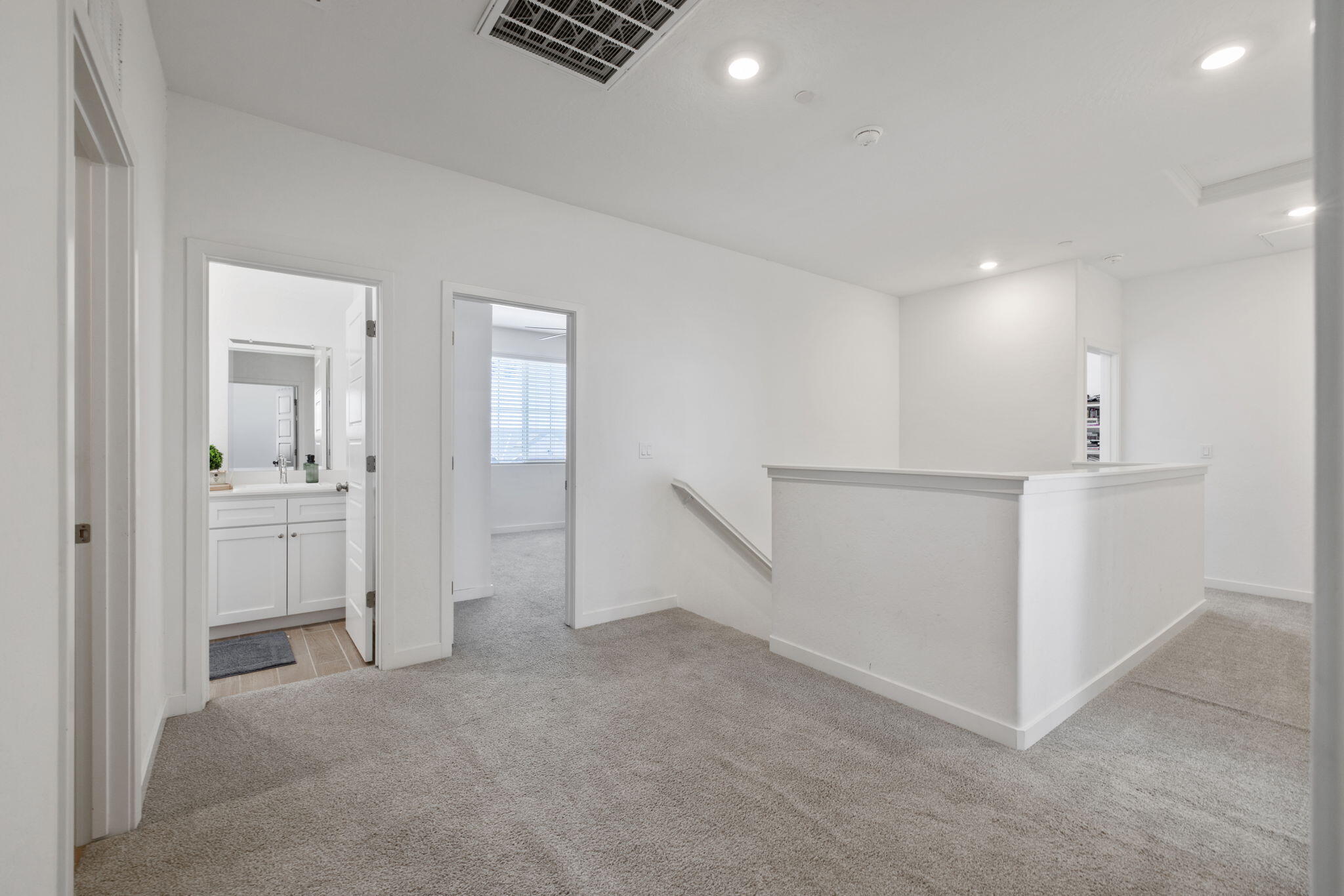 1322 S Palm St, Visalia, CA 93292
