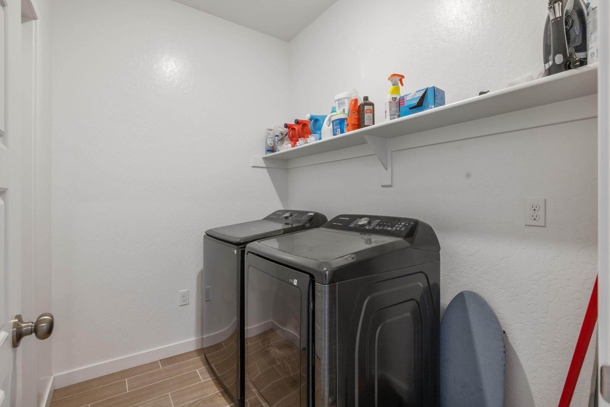 1322 S Palm St, Visalia, CA 93292