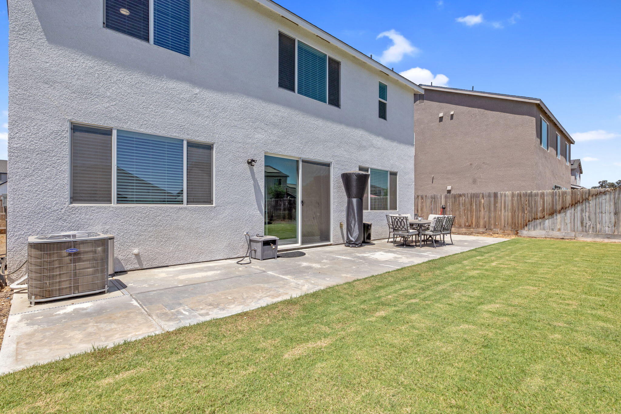 1322 S Palm St, Visalia, CA 93292