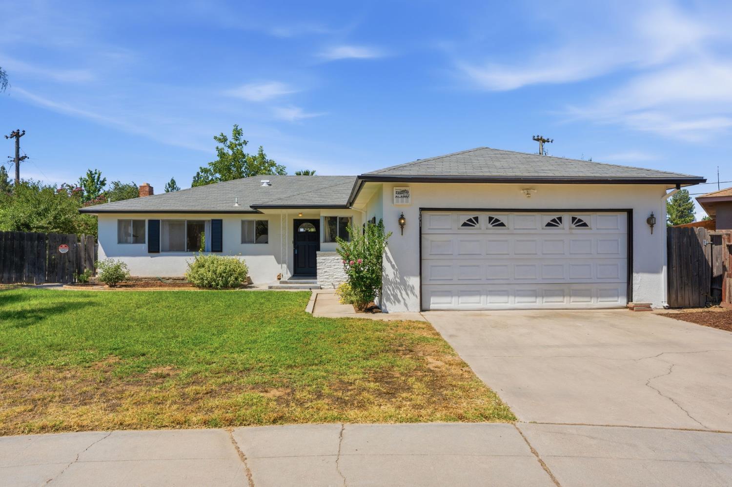 641 E Scott Ave, Fresno, CA 93710