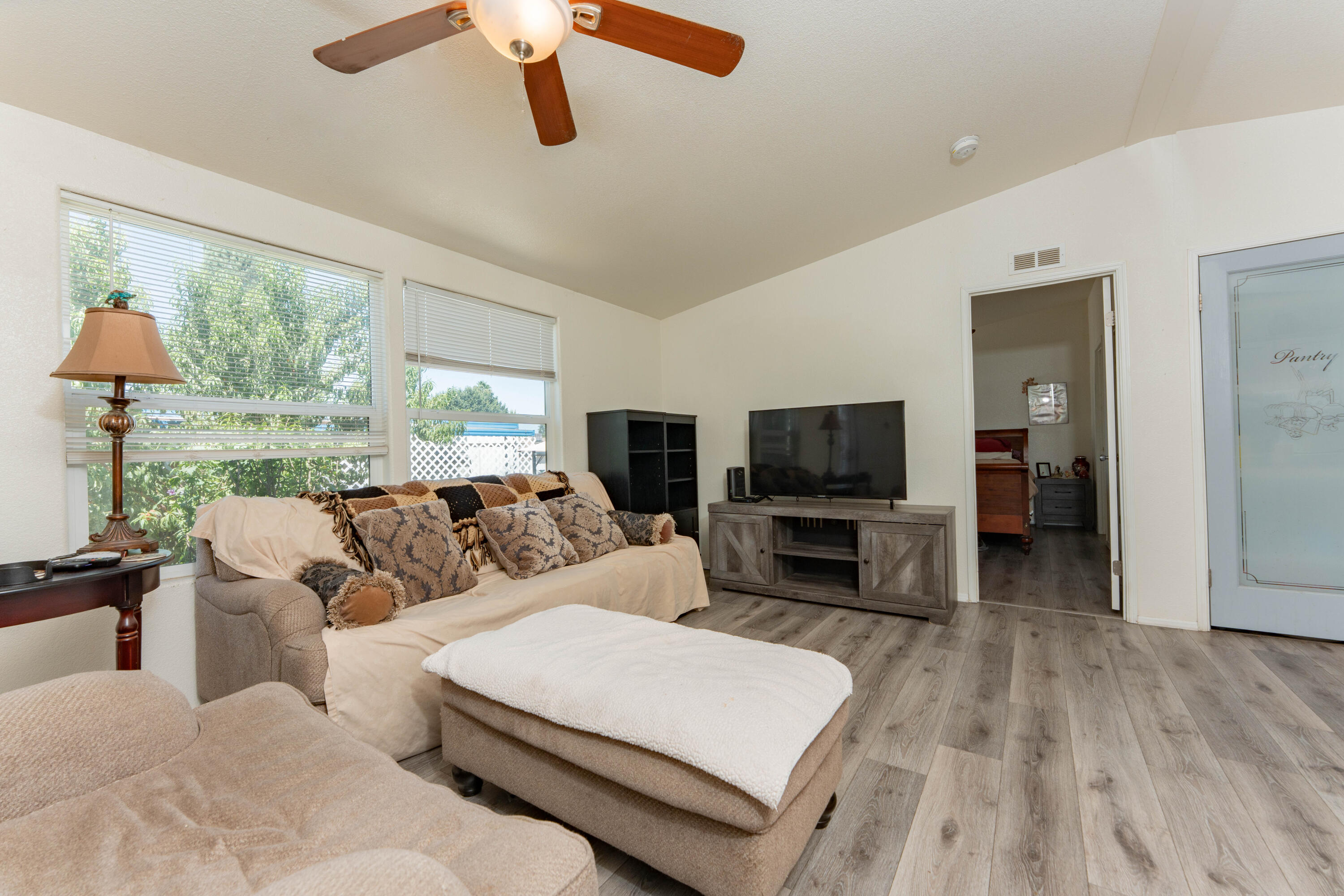 415 N Akers St #1, Visalia, CA 93291
