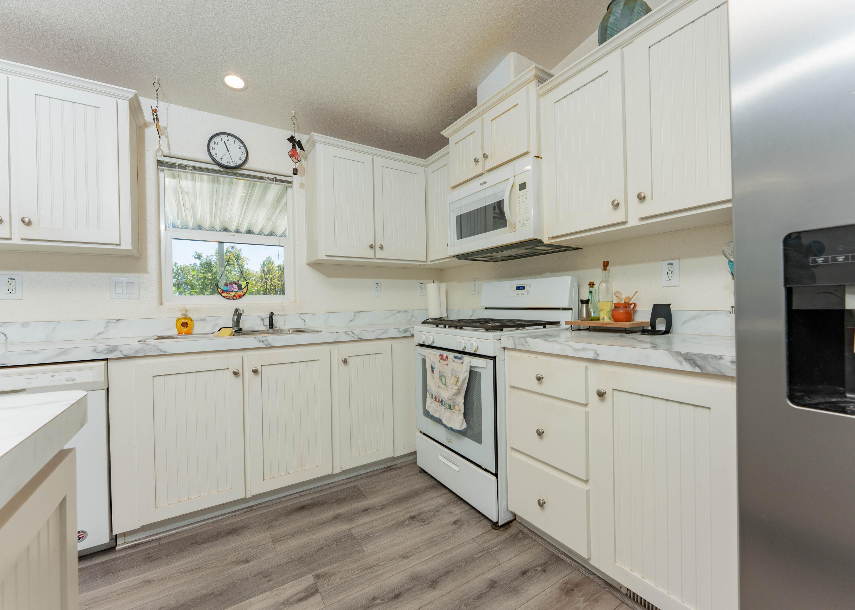 415 N Akers St #1, Visalia, CA 93291
