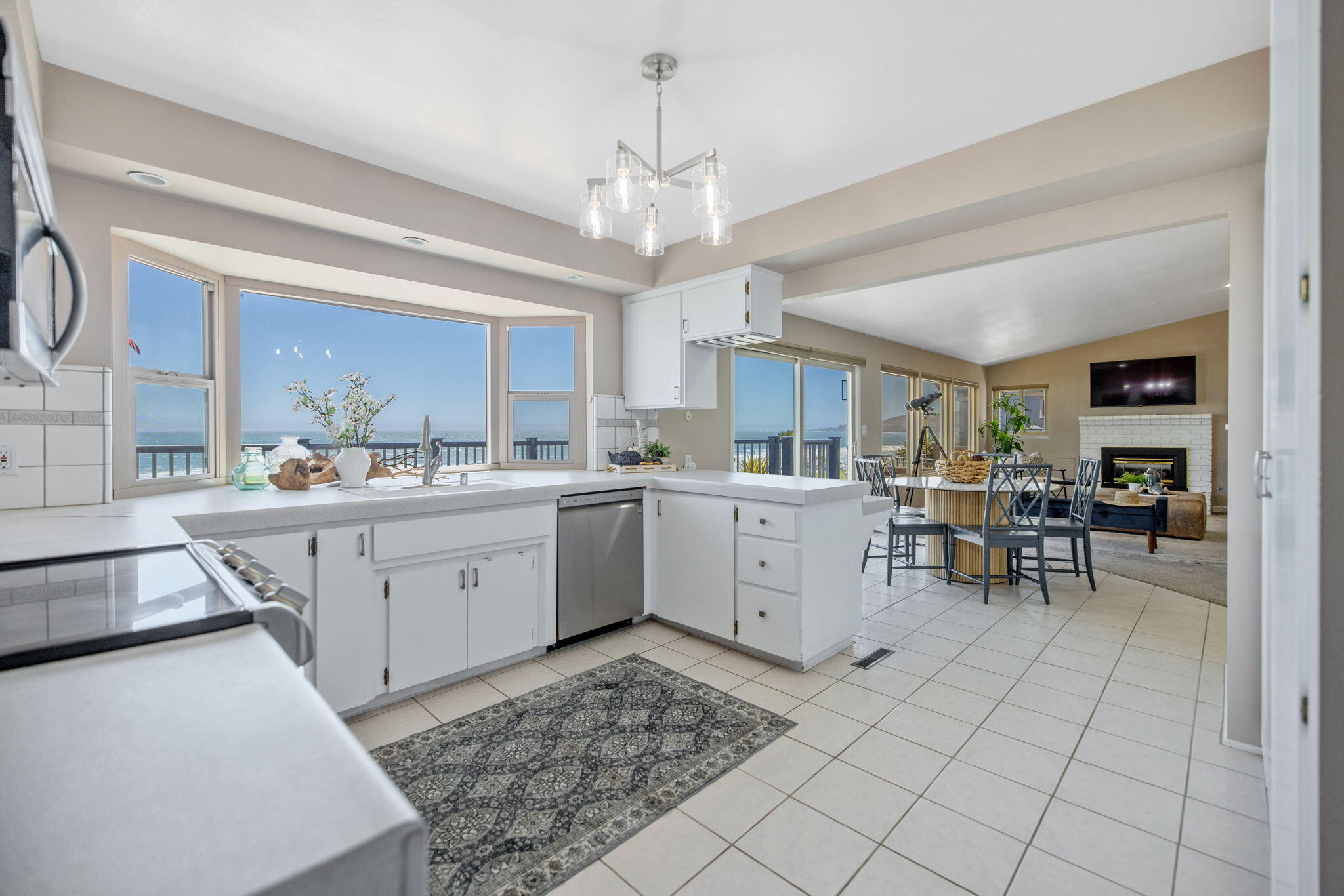 534 Pacific Ave, Cayucos, CA 93430