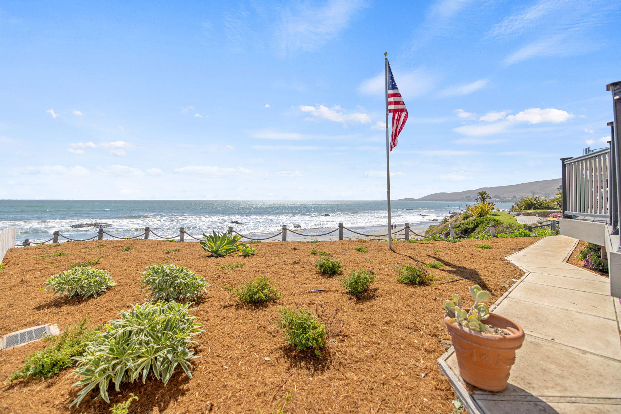534 Pacific Ave, Cayucos, CA 93430