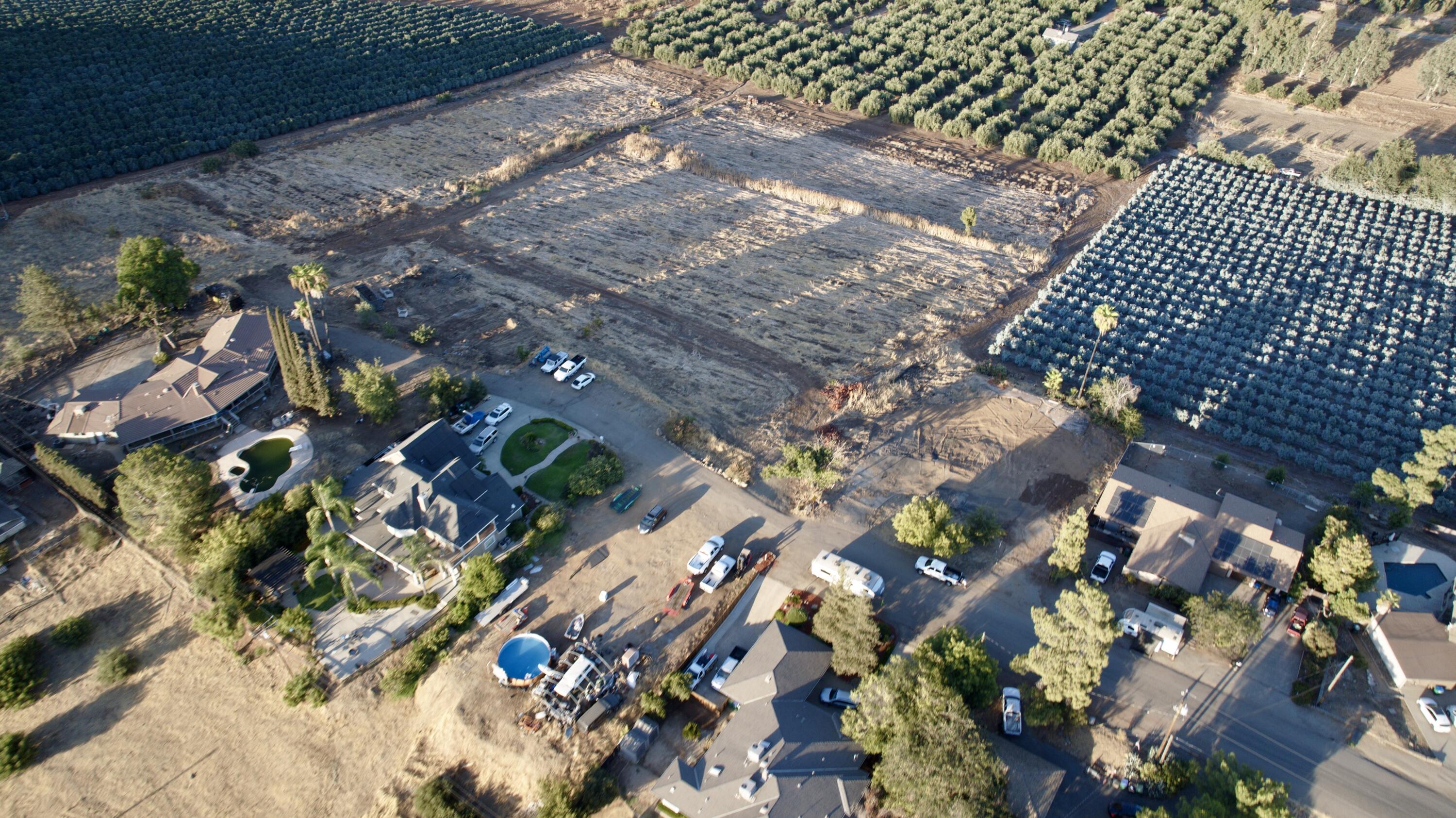 1416 Hillcrest Dr, Lindsay, CA 93247