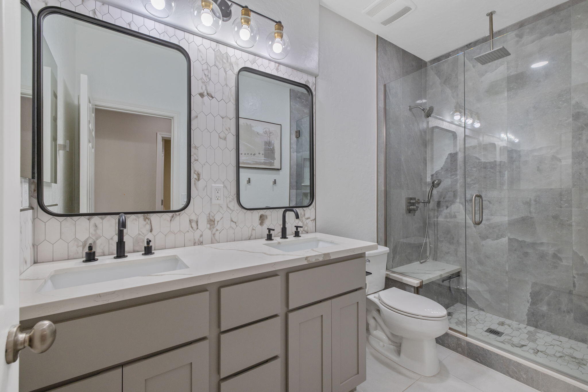 3438 W Perez Ave, Visalia, CA 93291