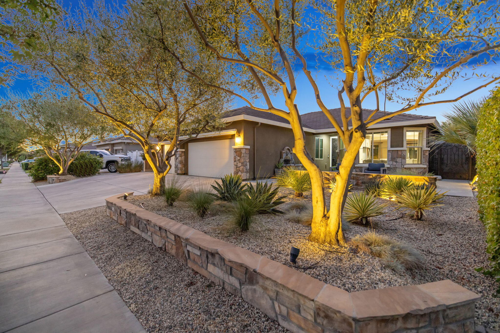 3438 W Perez Ave, Visalia, CA 93291