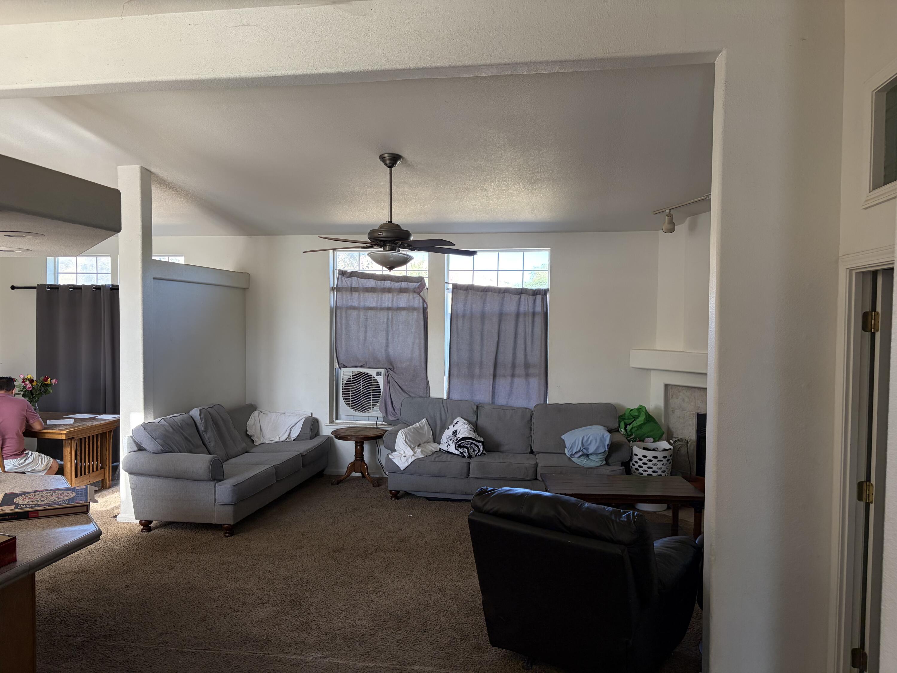 37421 Millwood Dr, Woodlake, CA 93286