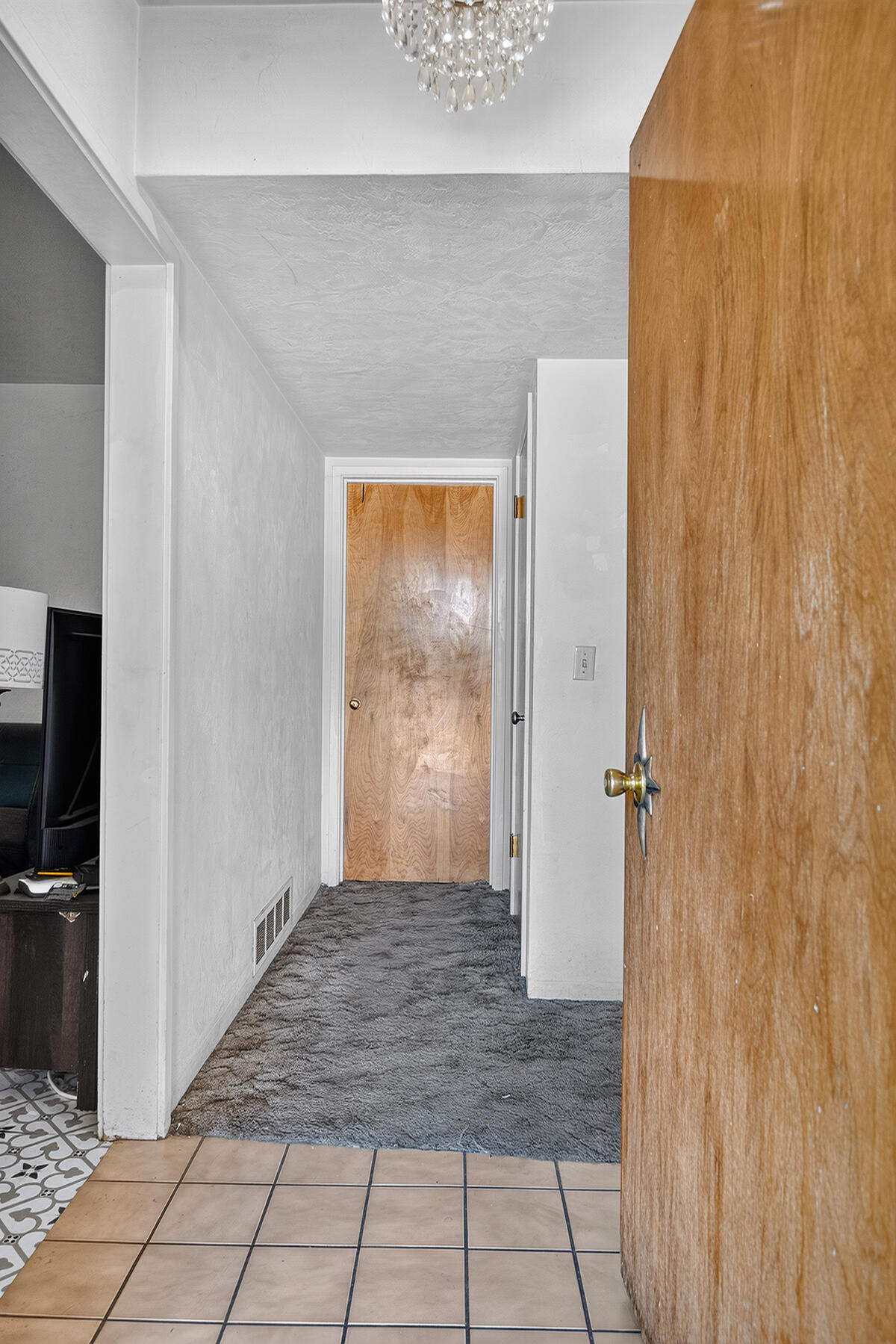 366 N Acacia St, Woodlake, CA 93286