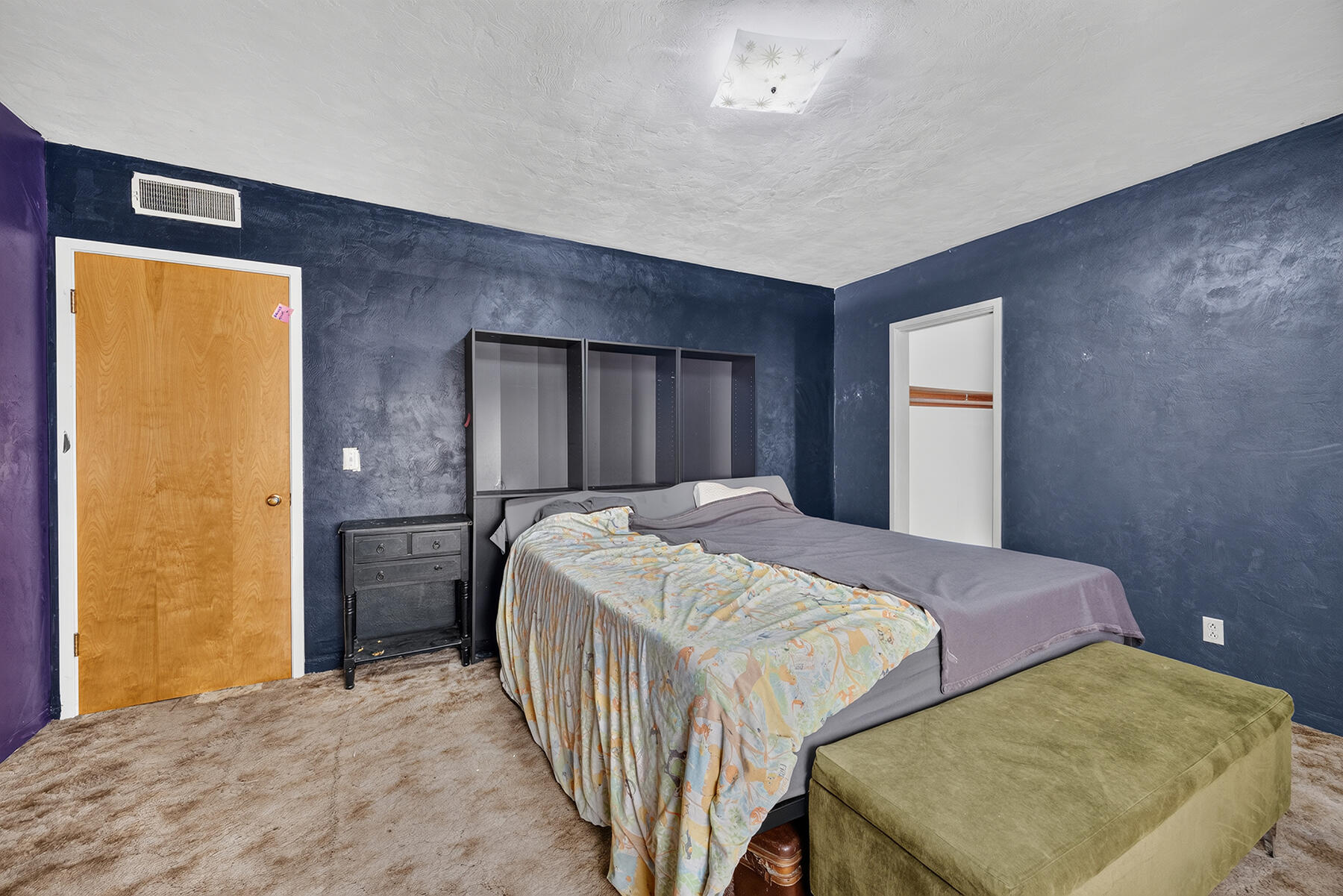 366 N Acacia St, Woodlake, CA 93286