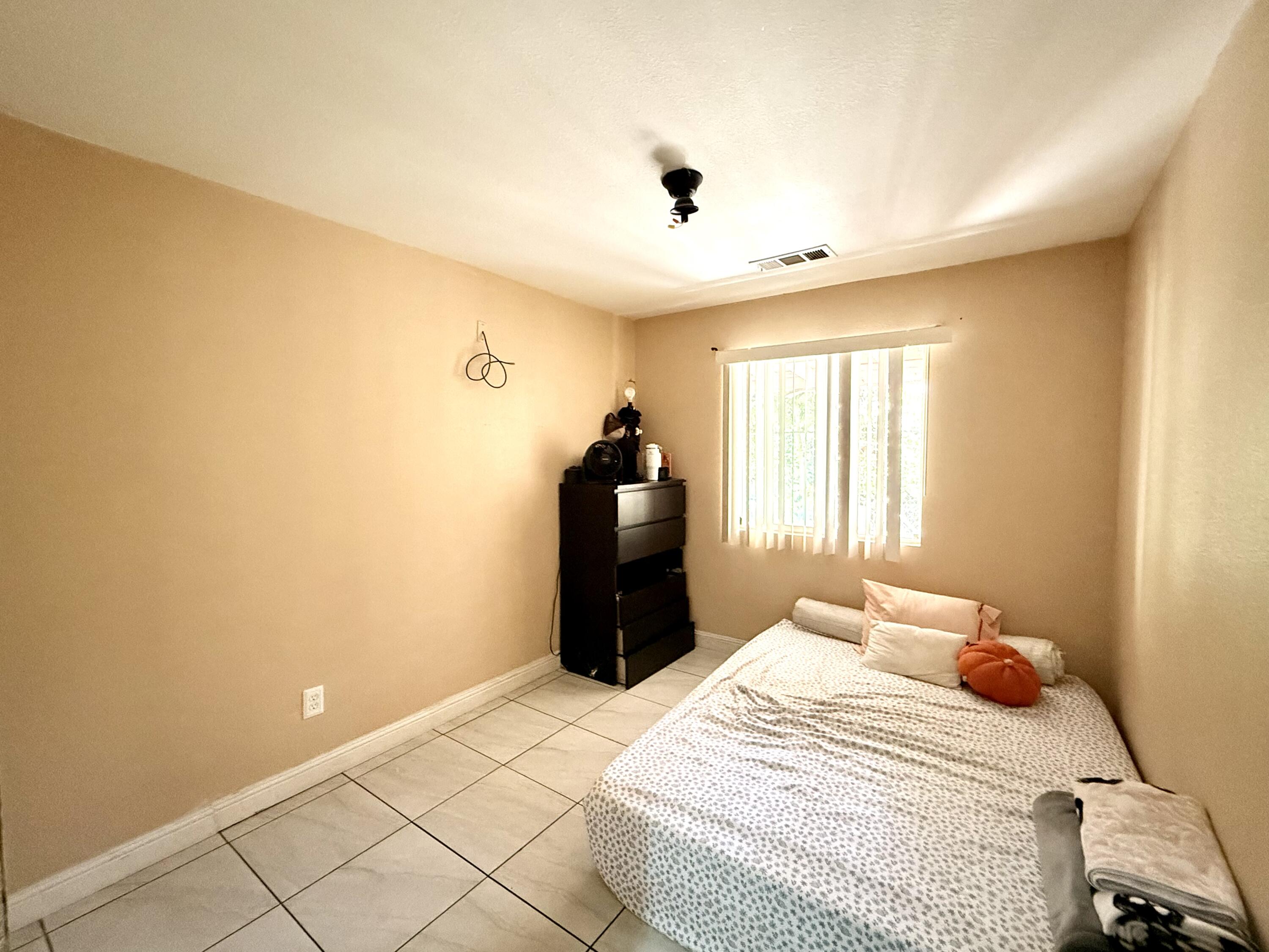 291 Rio Vista Ave, Porterville, CA 93257
