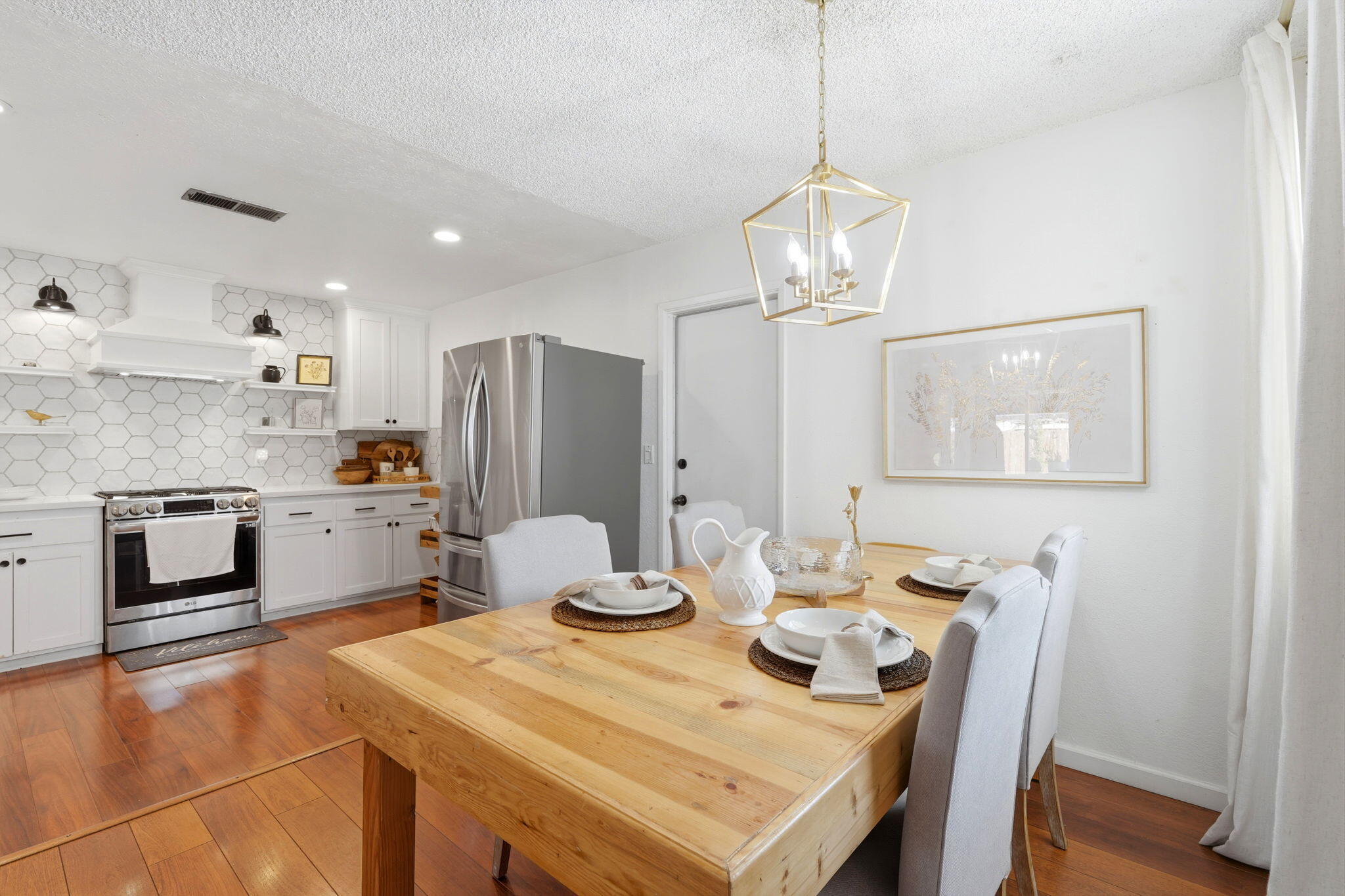 1740 W Perez, Visalia, CA 93291