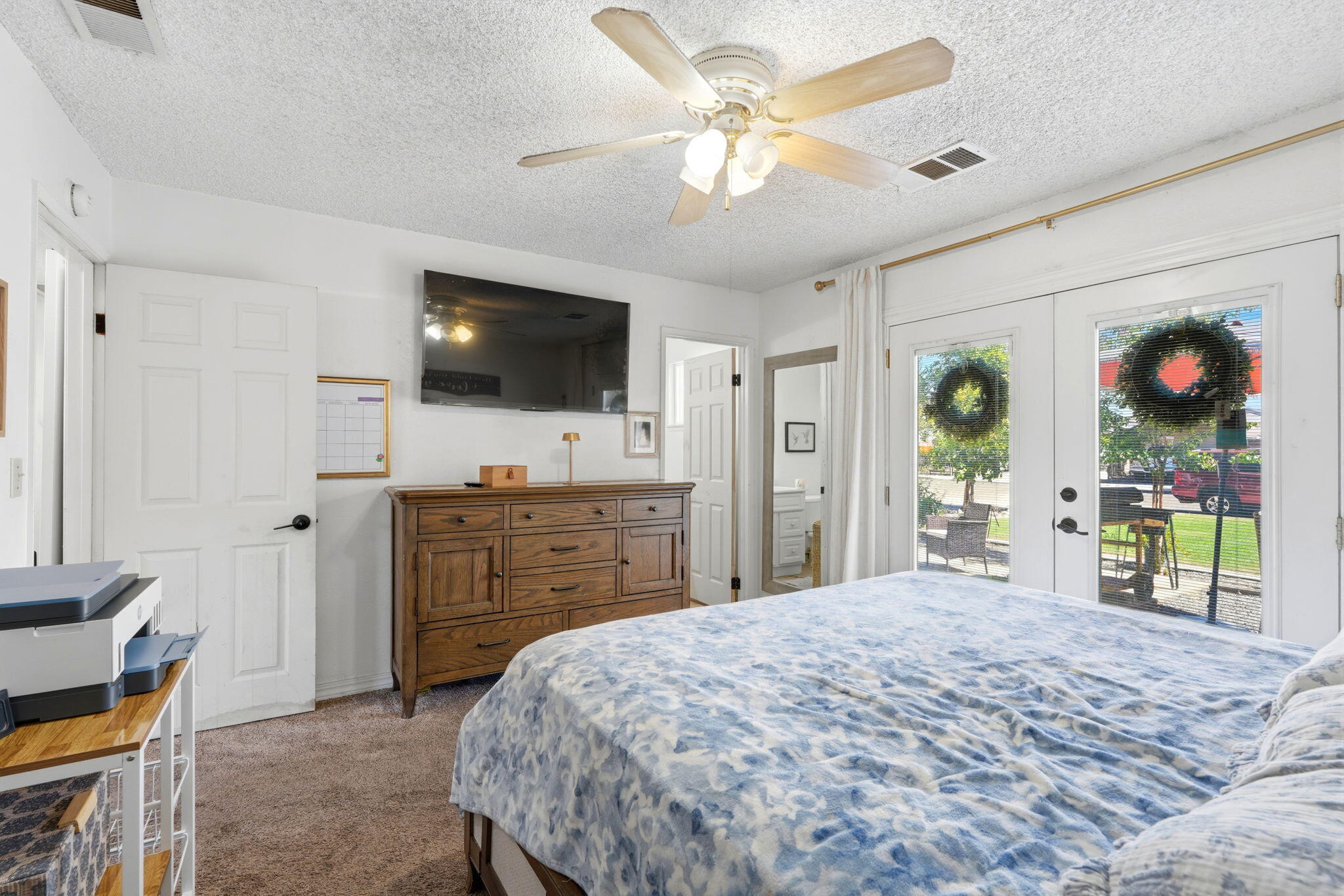 1740 W Perez, Visalia, CA 93291