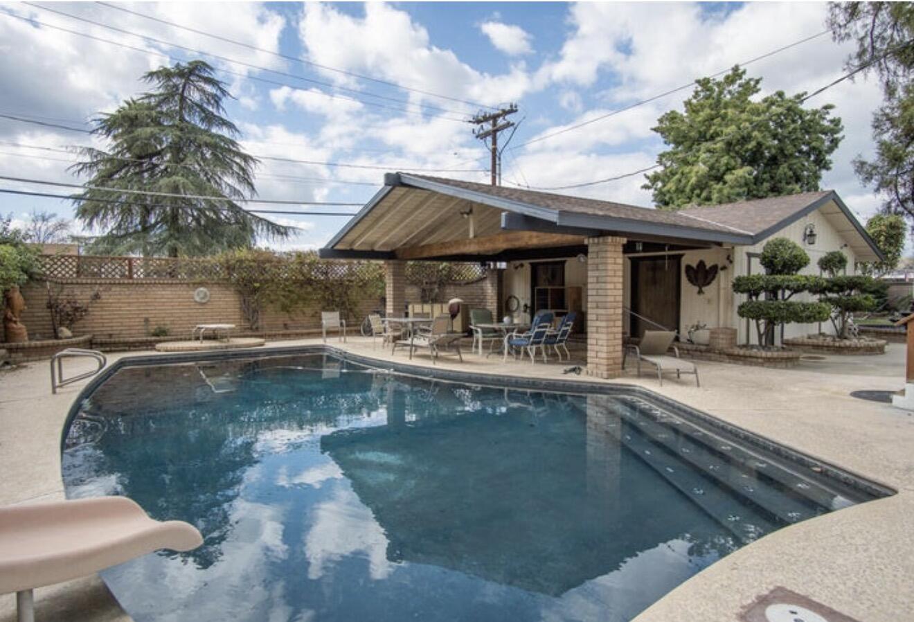 389 N E St, Porterville, CA 93257