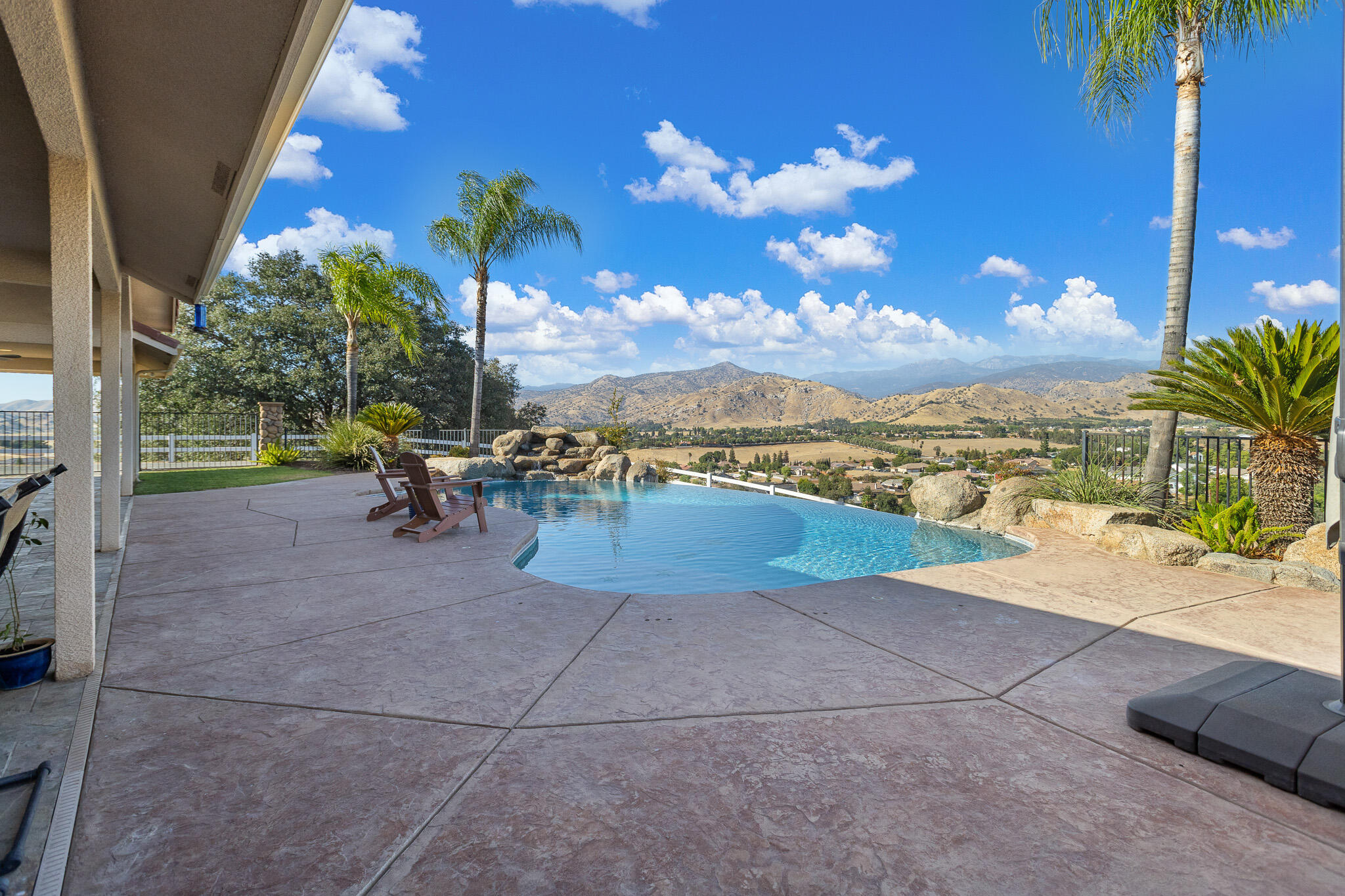 16489 Goat Ranch Rd, Springville, CA 93265