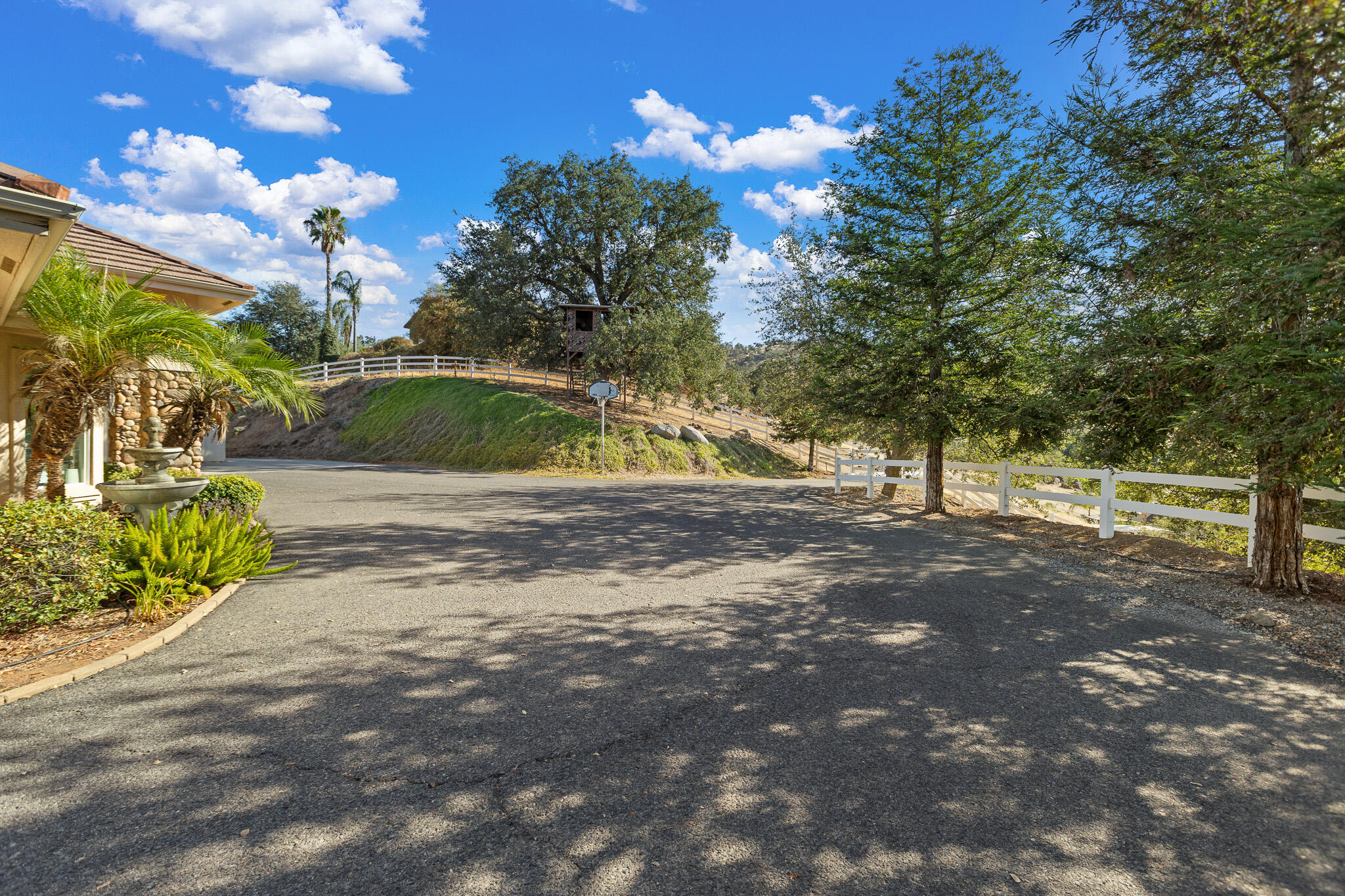 16489 Goat Ranch Rd, Springville, CA 93265