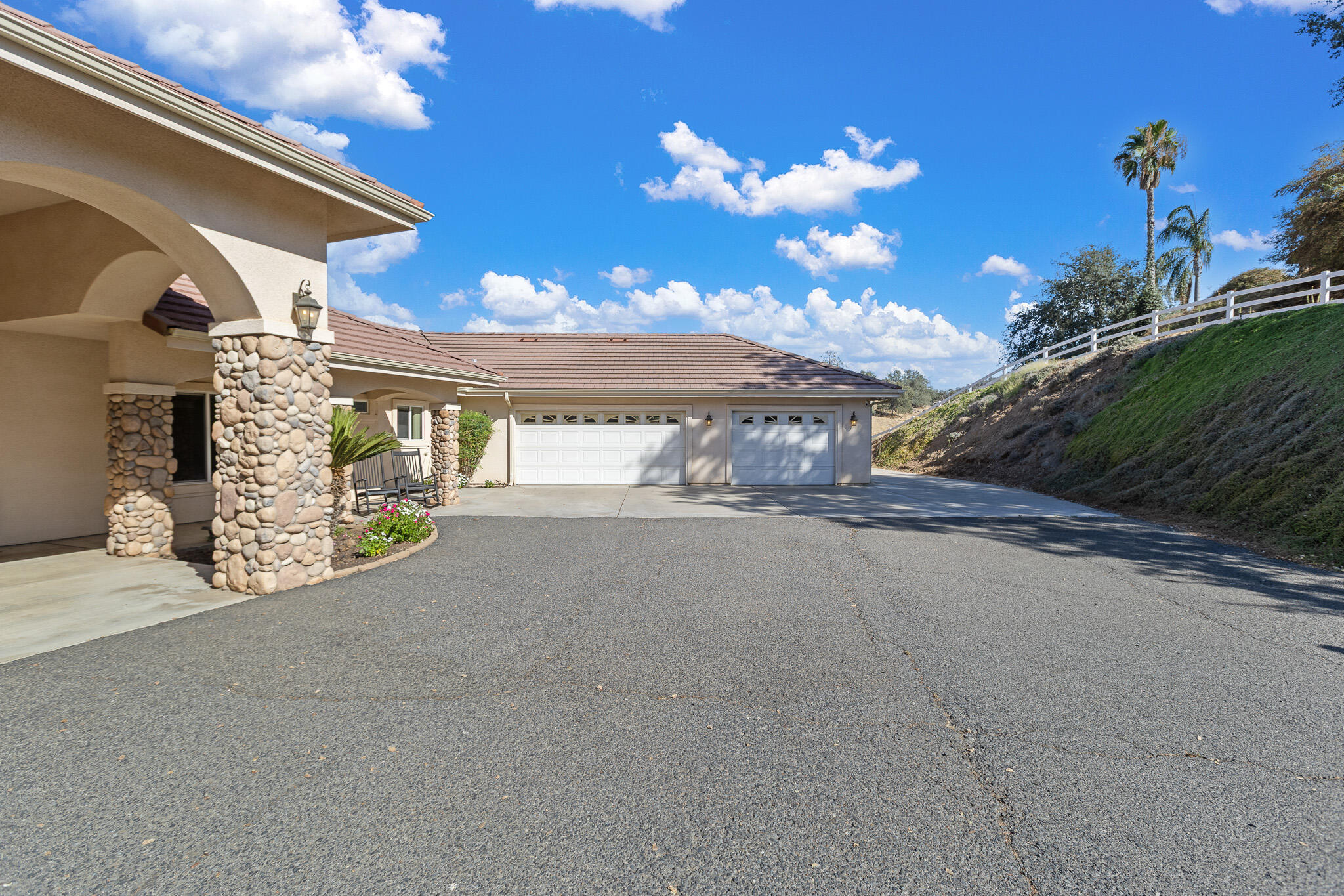 16489 Goat Ranch Rd, Springville, CA 93265