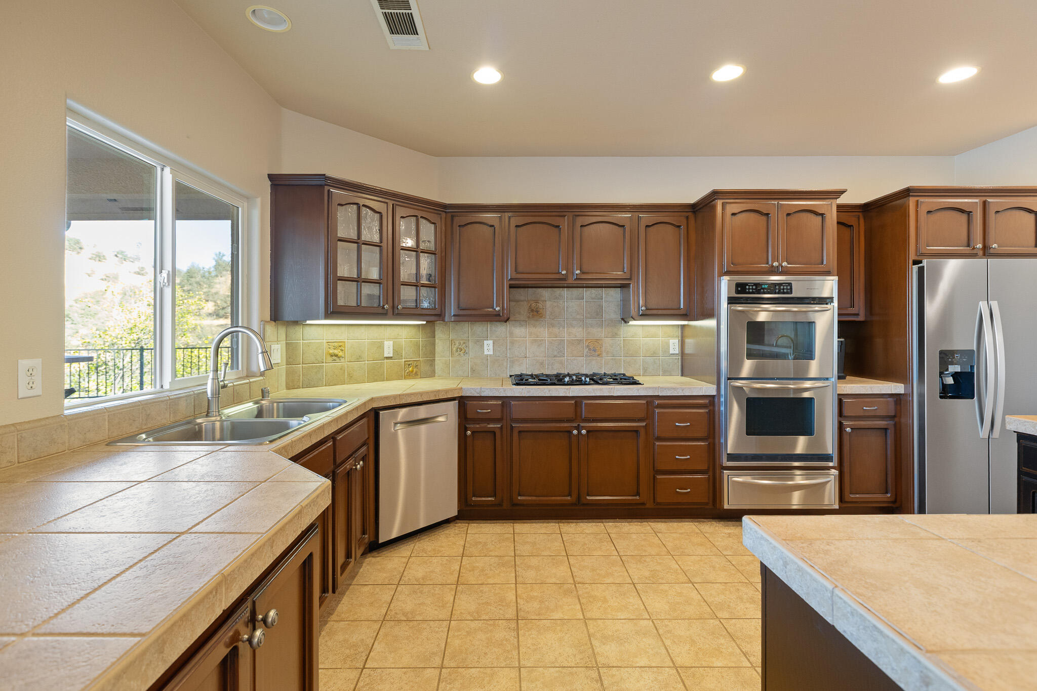 16489 Goat Ranch Rd, Springville, CA 93265