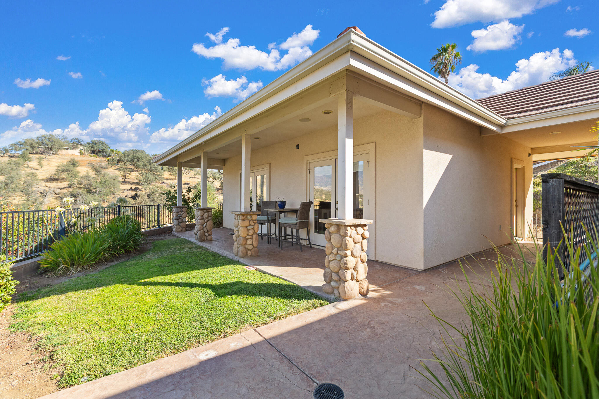 16489 Goat Ranch Rd, Springville, CA 93265