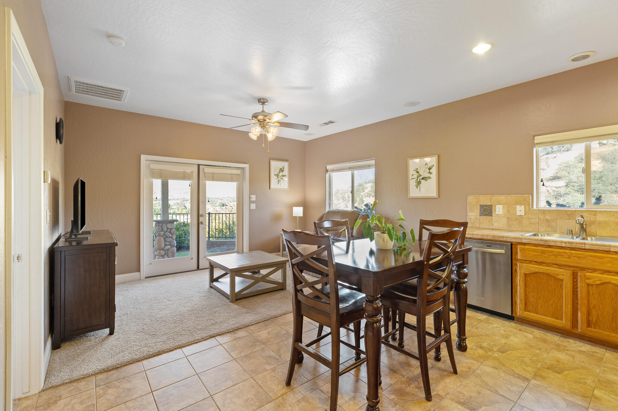 16489 Goat Ranch Rd, Springville, CA 93265