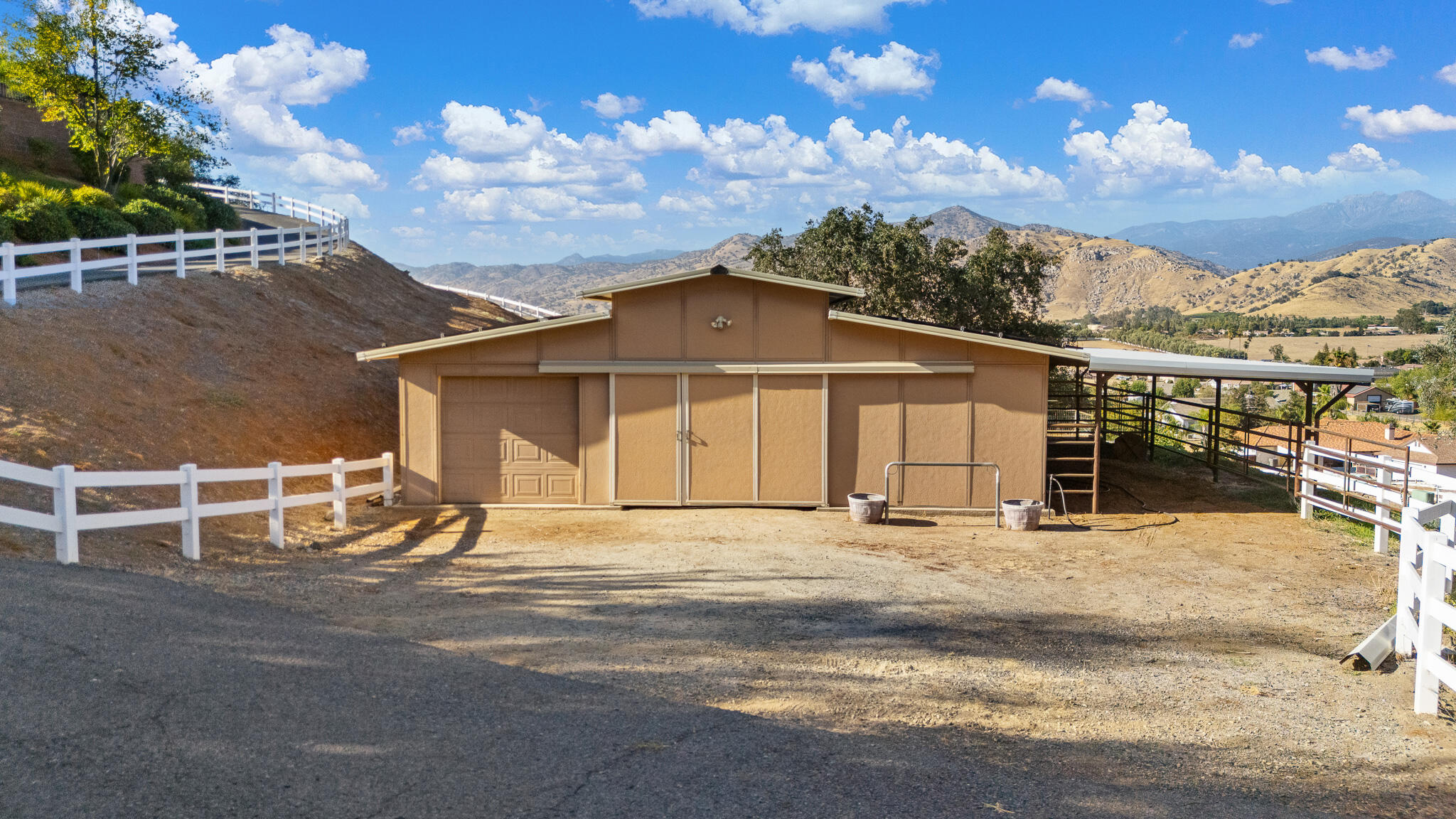 16489 Goat Ranch Rd, Springville, CA 93265