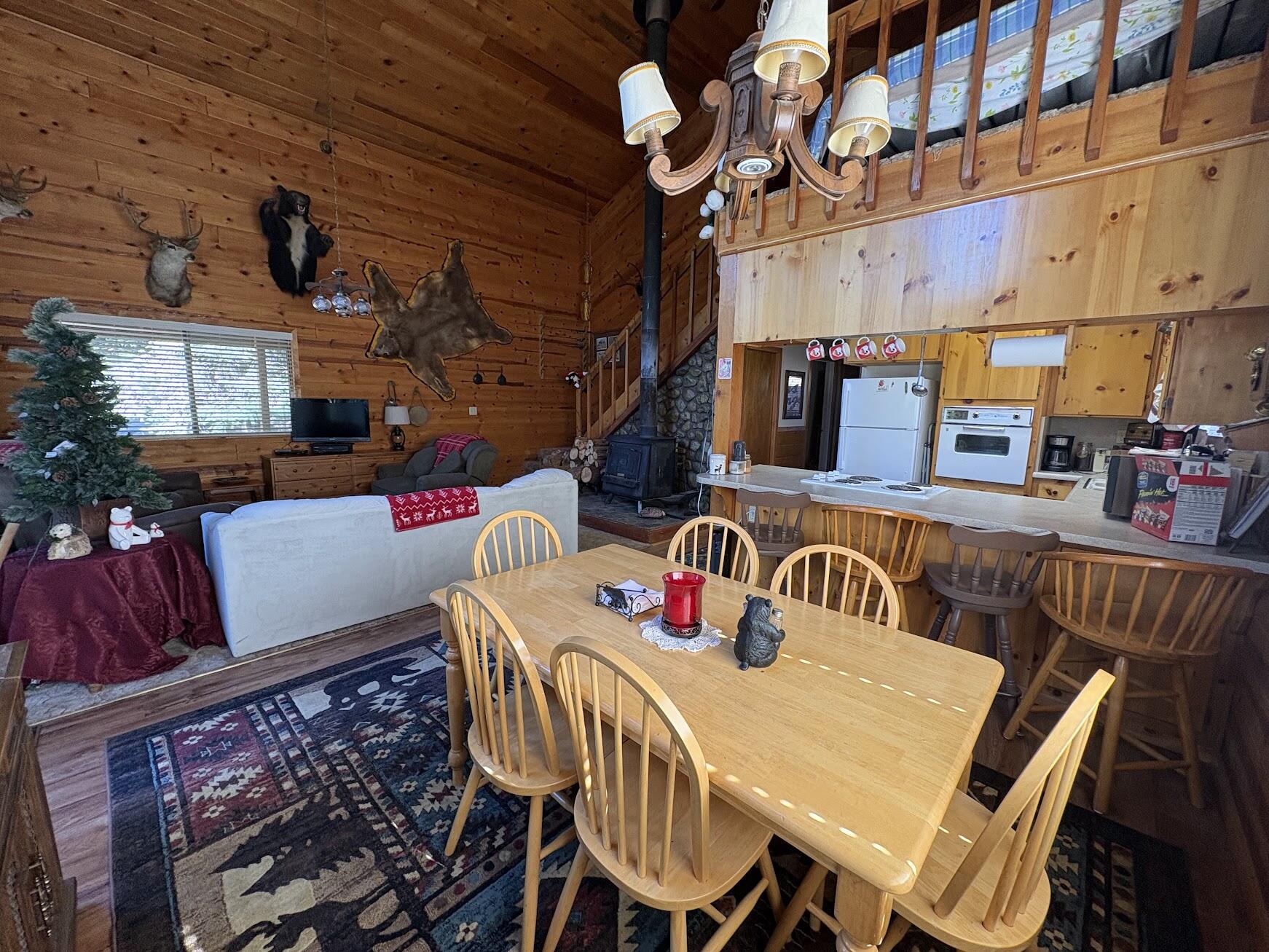 58072 Summit Dr, Springville, CA 93265