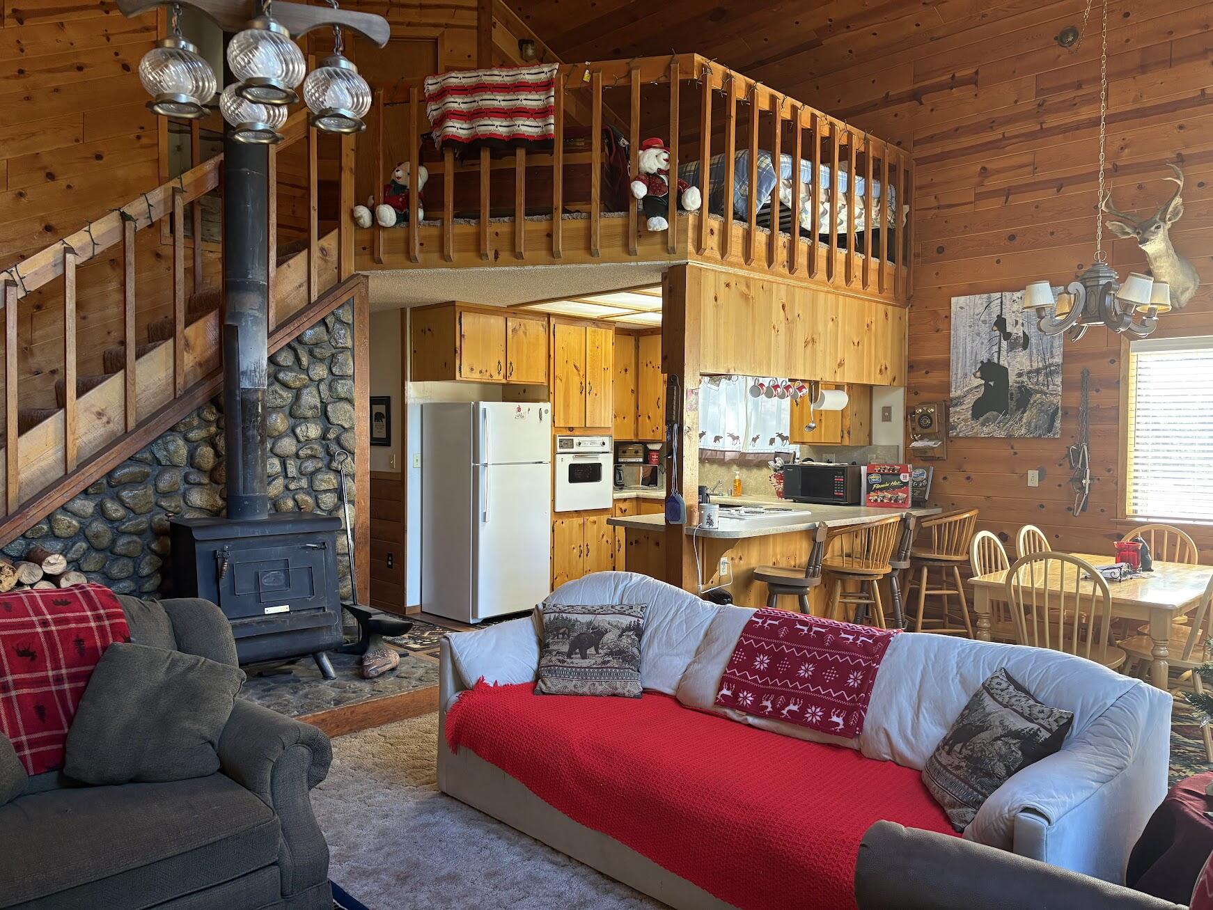 58072 Summit Dr, Springville, CA 93265