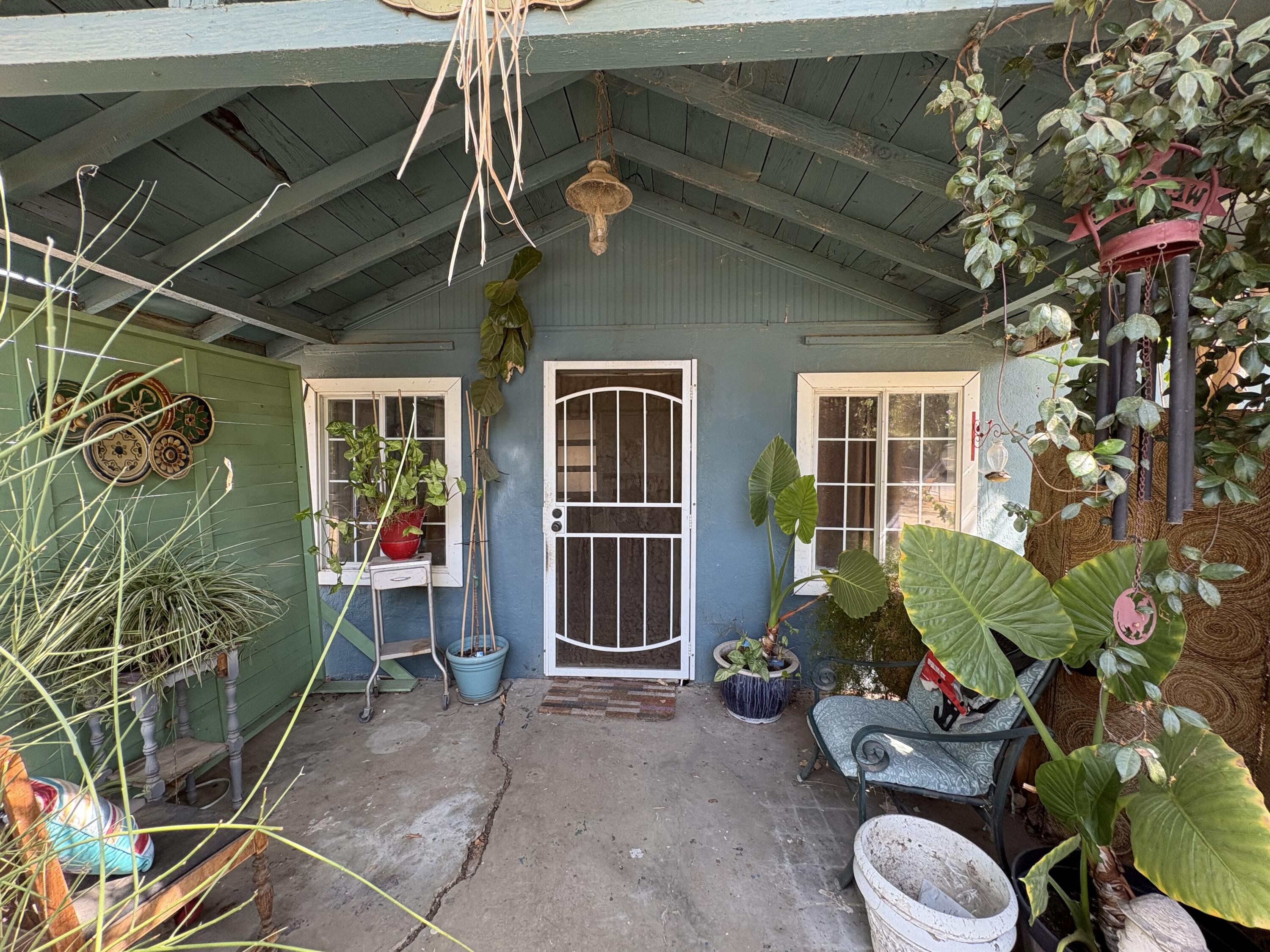 1704 E Springville Ave, Porterville, CA 93257