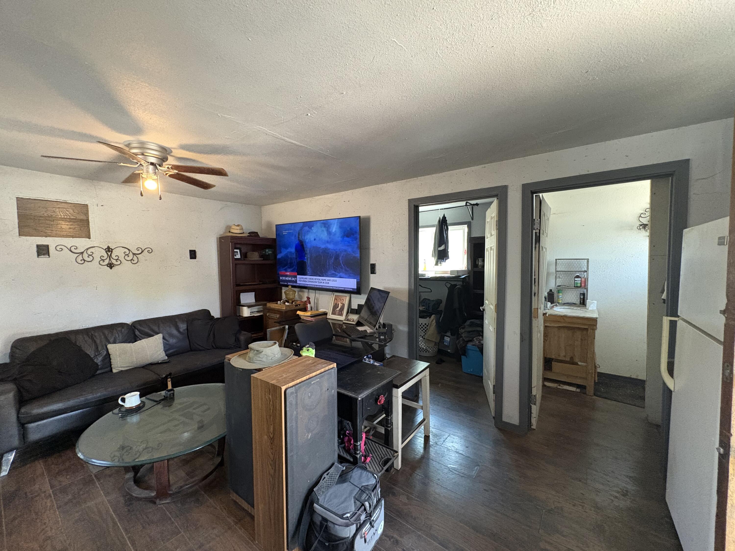 1704 E Springville Ave, Porterville, CA 93257