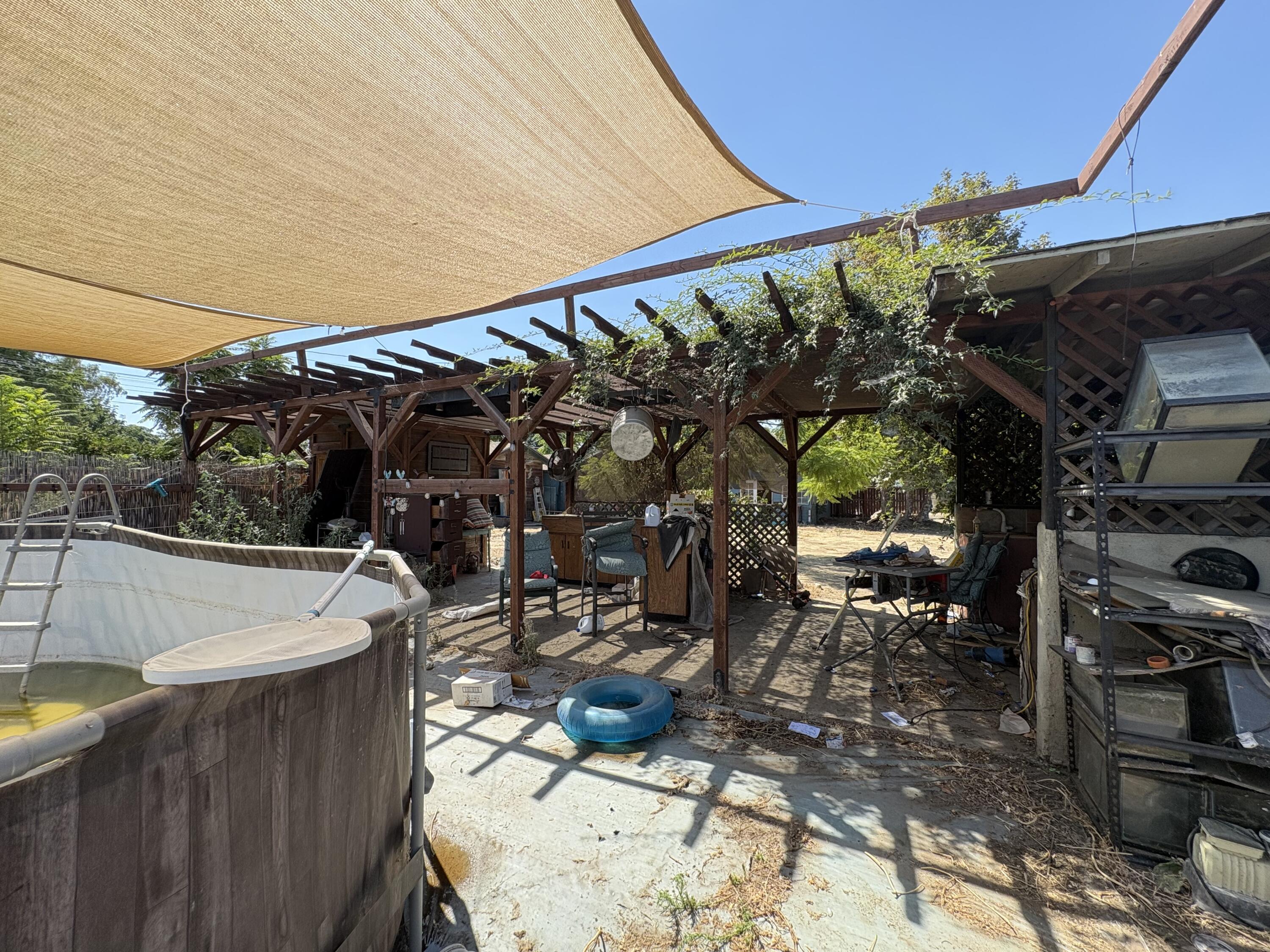 1704 E Springville Ave, Porterville, CA 93257