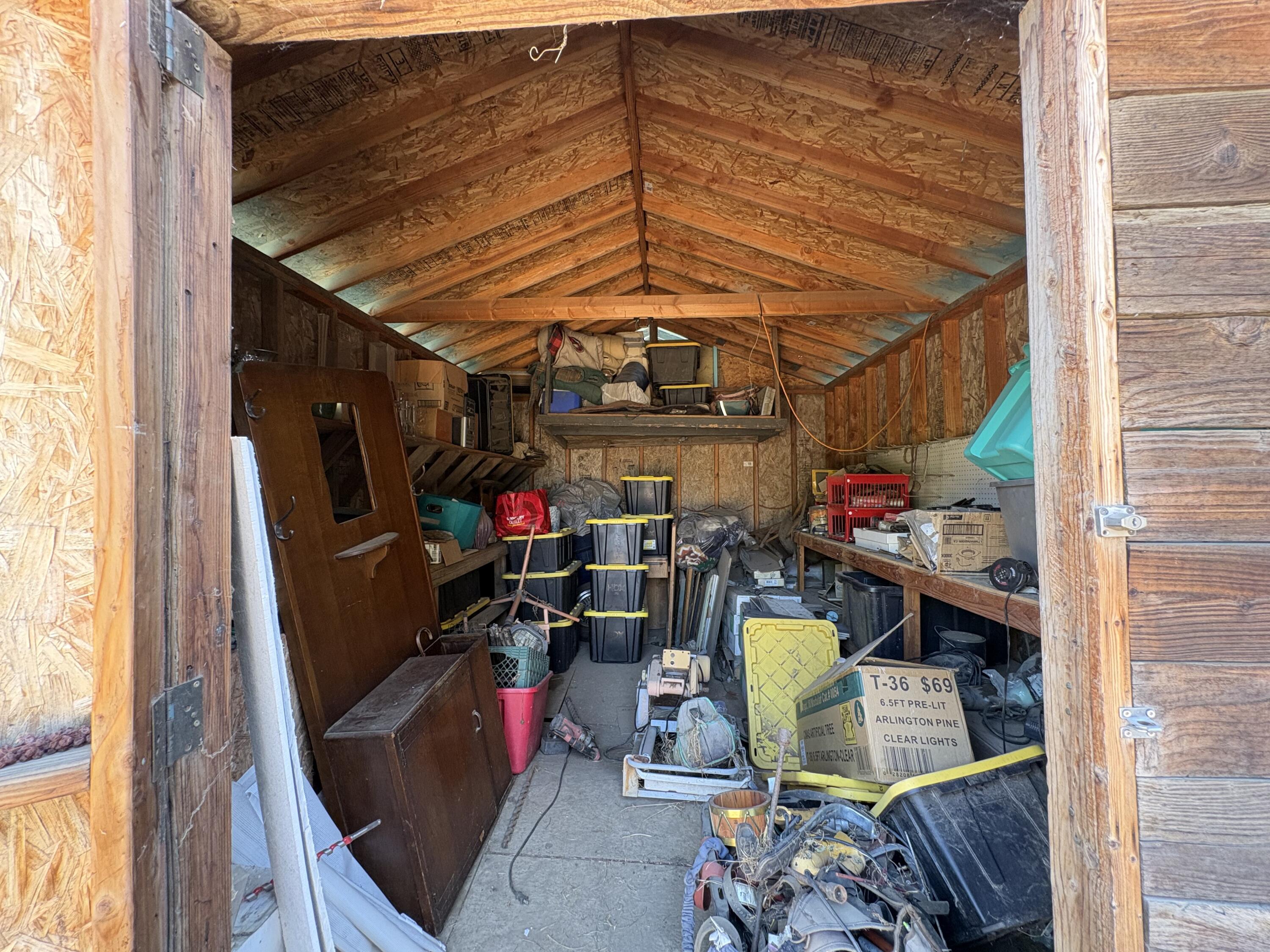 1704 E Springville Ave, Porterville, CA 93257