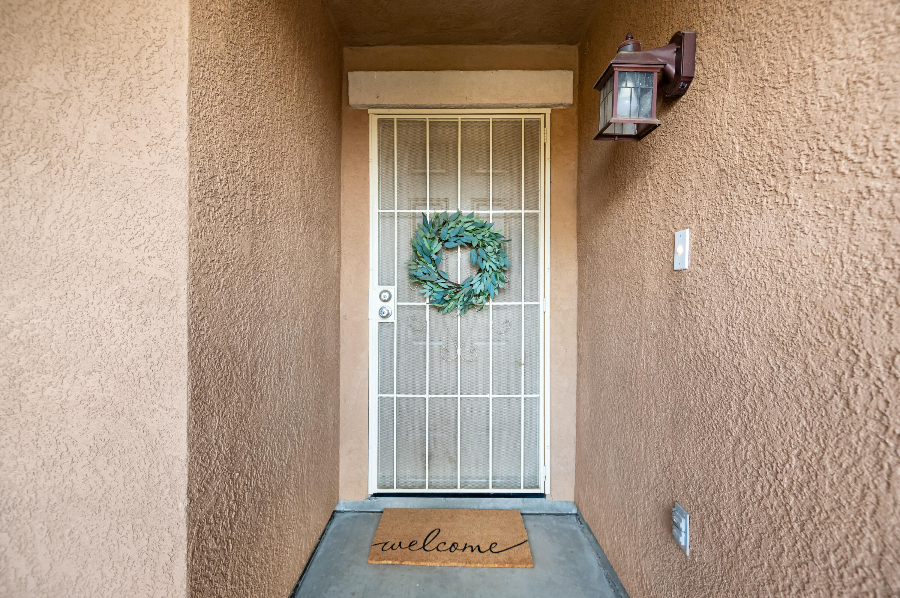 2544 E Arlen Ct, Visalia, CA 93292