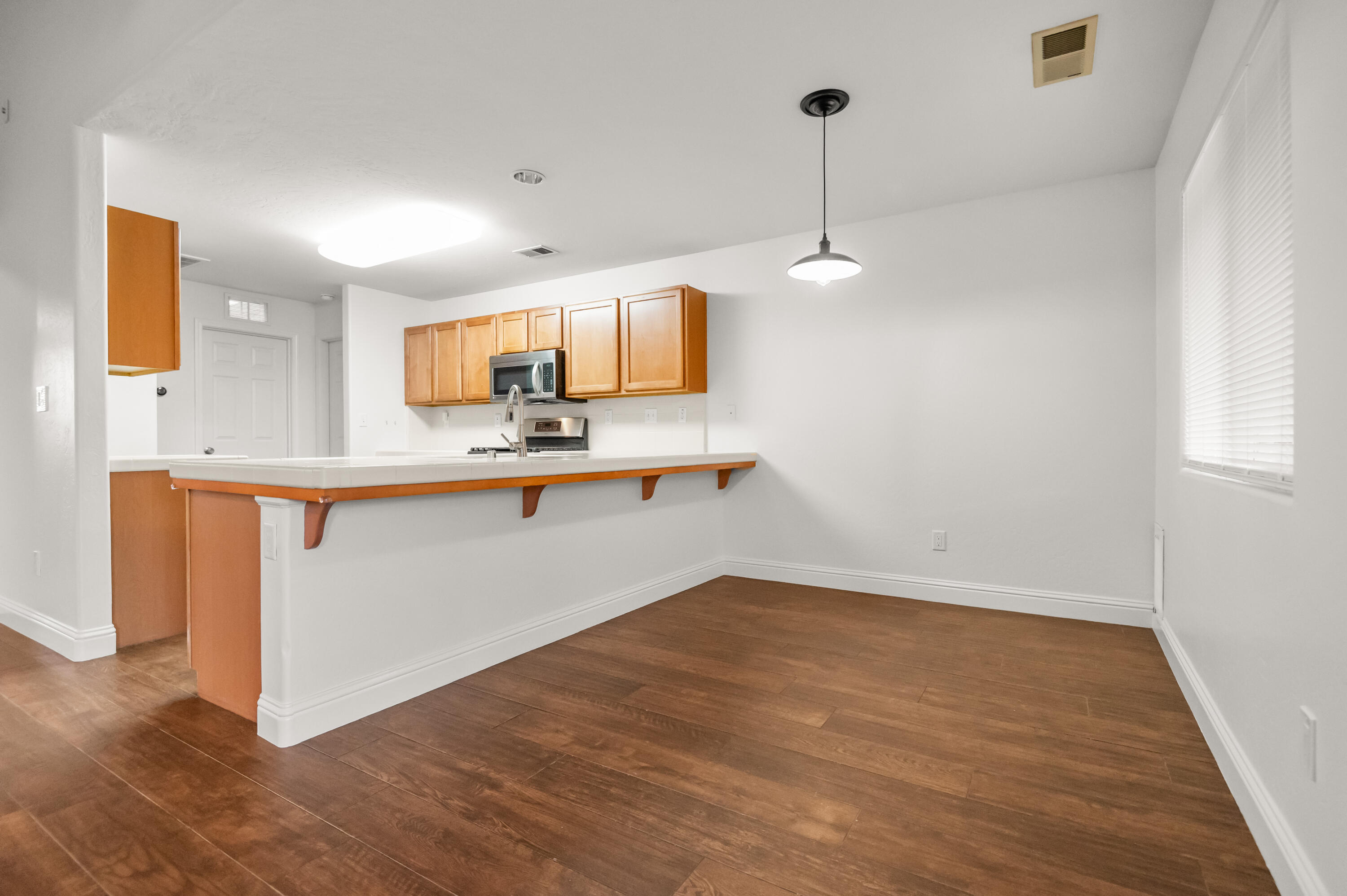 2544 E Arlen Ct, Visalia, CA 93292