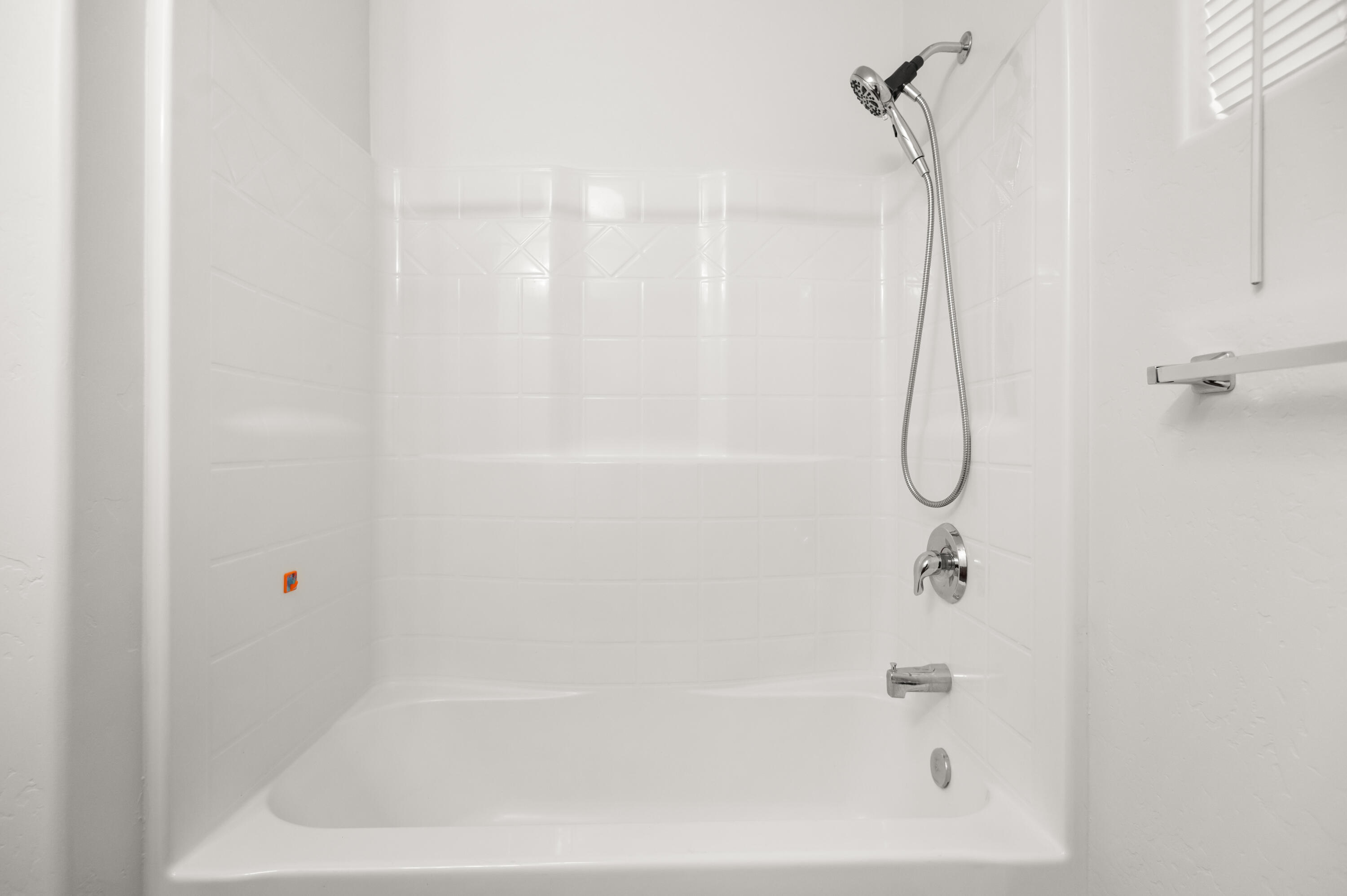 2544 E Arlen Ct, Visalia, CA 93292