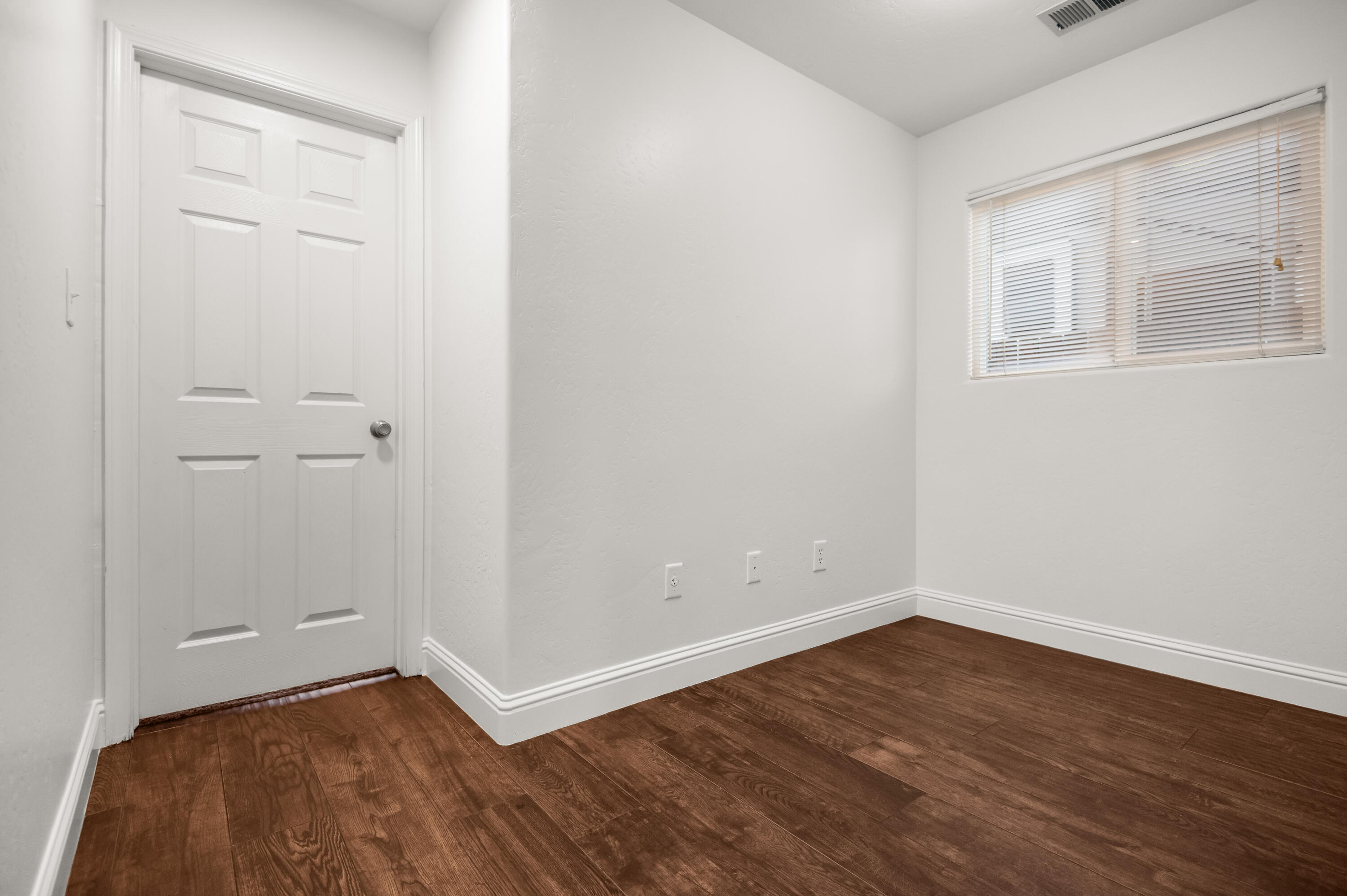 2544 E Arlen Ct, Visalia, CA 93292