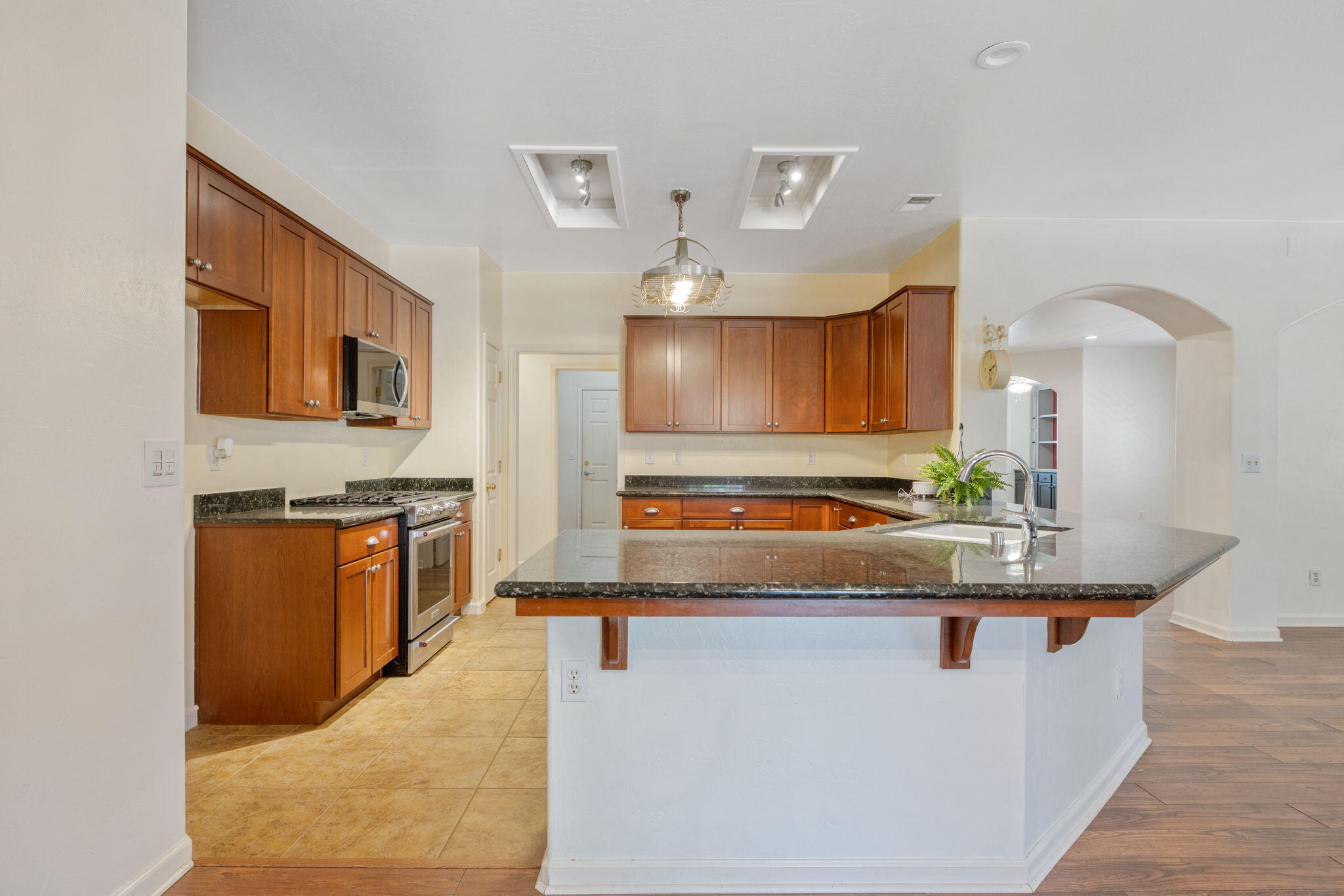 3634 N Jackie St, Visalia, CA 93291