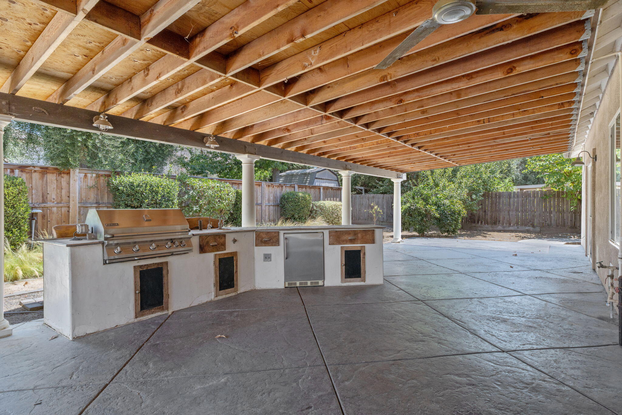 3634 N Jackie St, Visalia, CA 93291