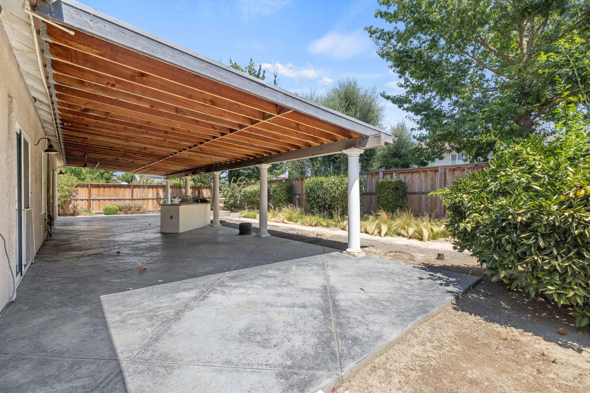 3634 N Jackie St, Visalia, CA 93291